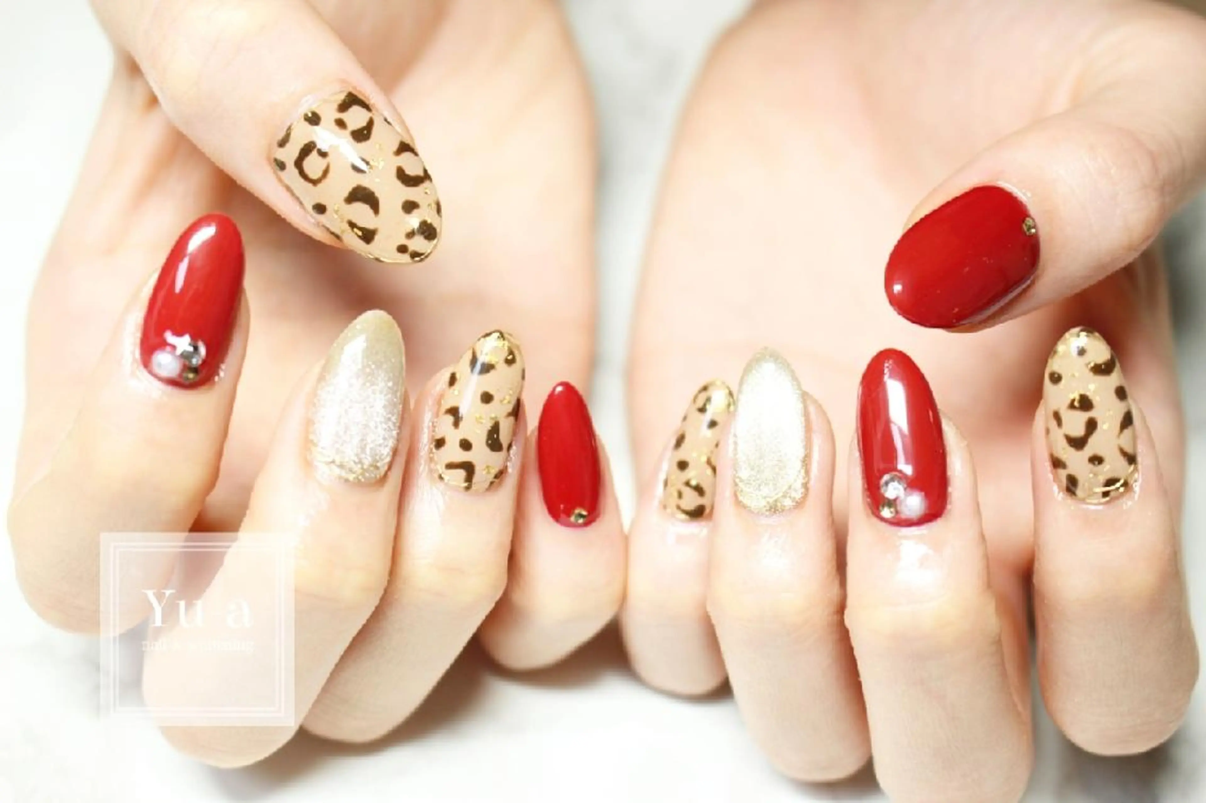 ネイル アニマル柄 マグネットネイル ミラーネイル ニュアンスネイル ホワイト ハンドネイル yu-a☆   柏ネイルのネイルデザイン