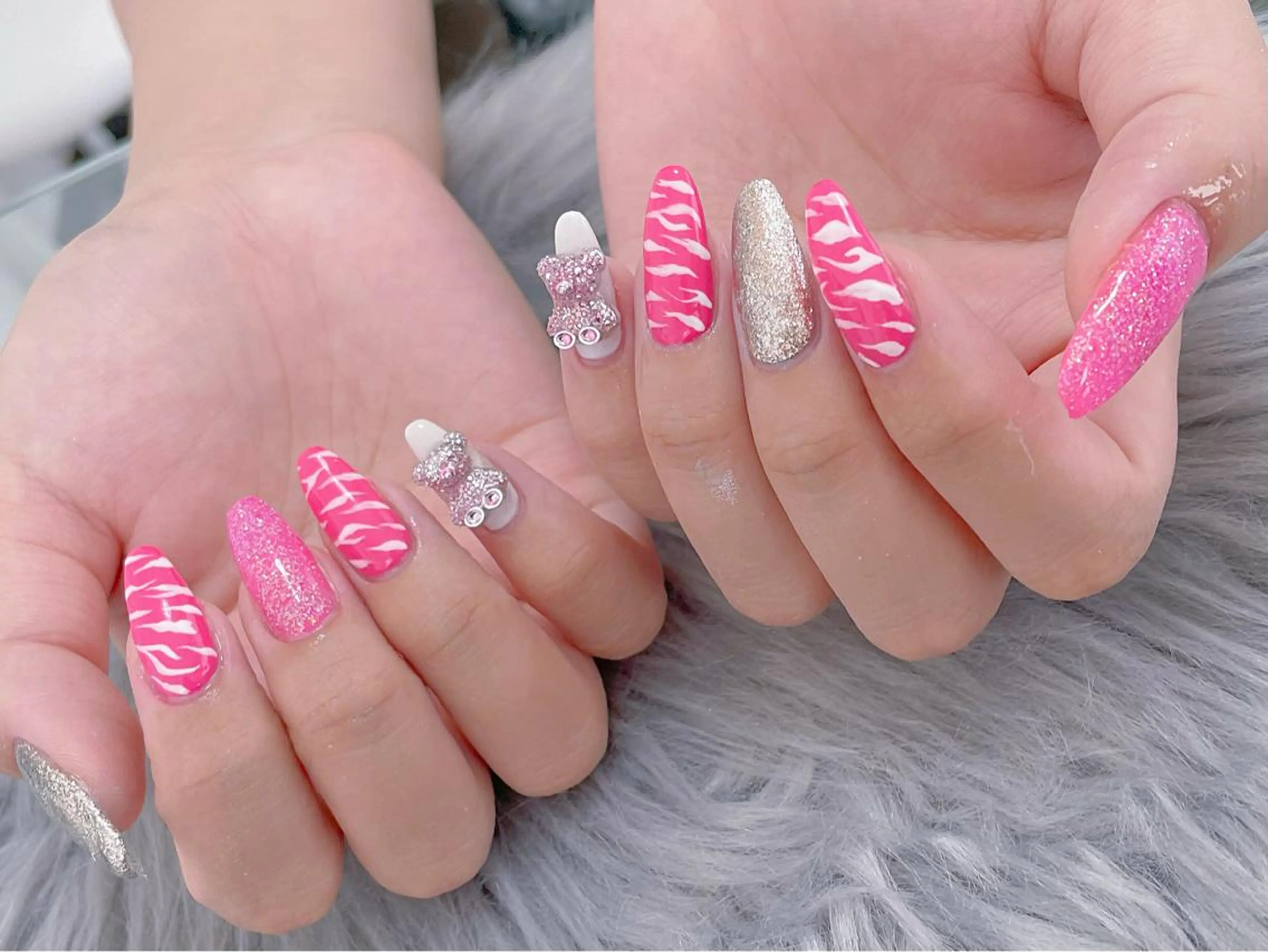 セミロング Nina's nailのネイルデザイン