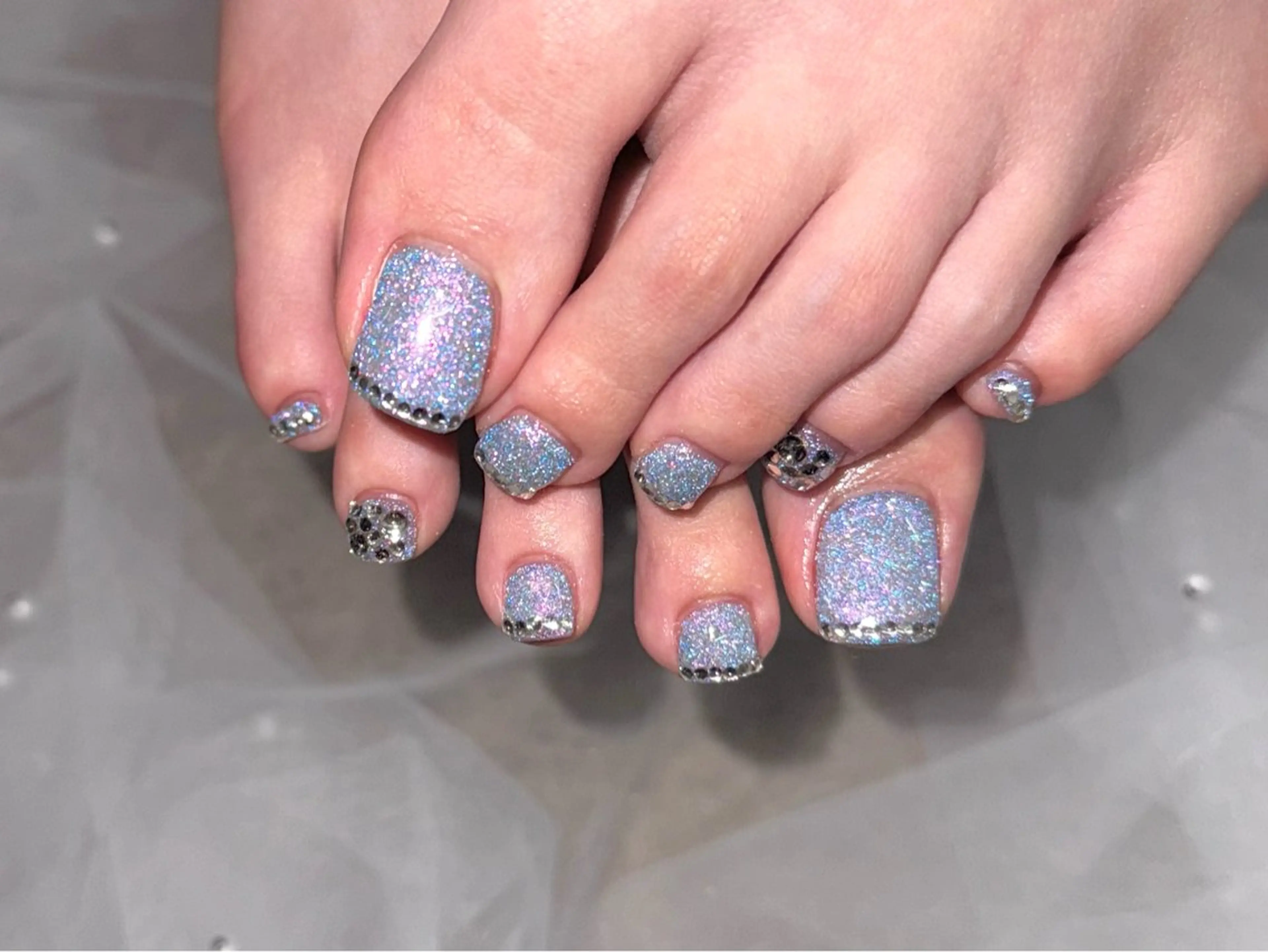 ネイル フラッシュネイル フットネイル キラキラネイル フットネイル 🫧Rio🫧ネイル /渋谷🫧ワンホンのネイルデザイン