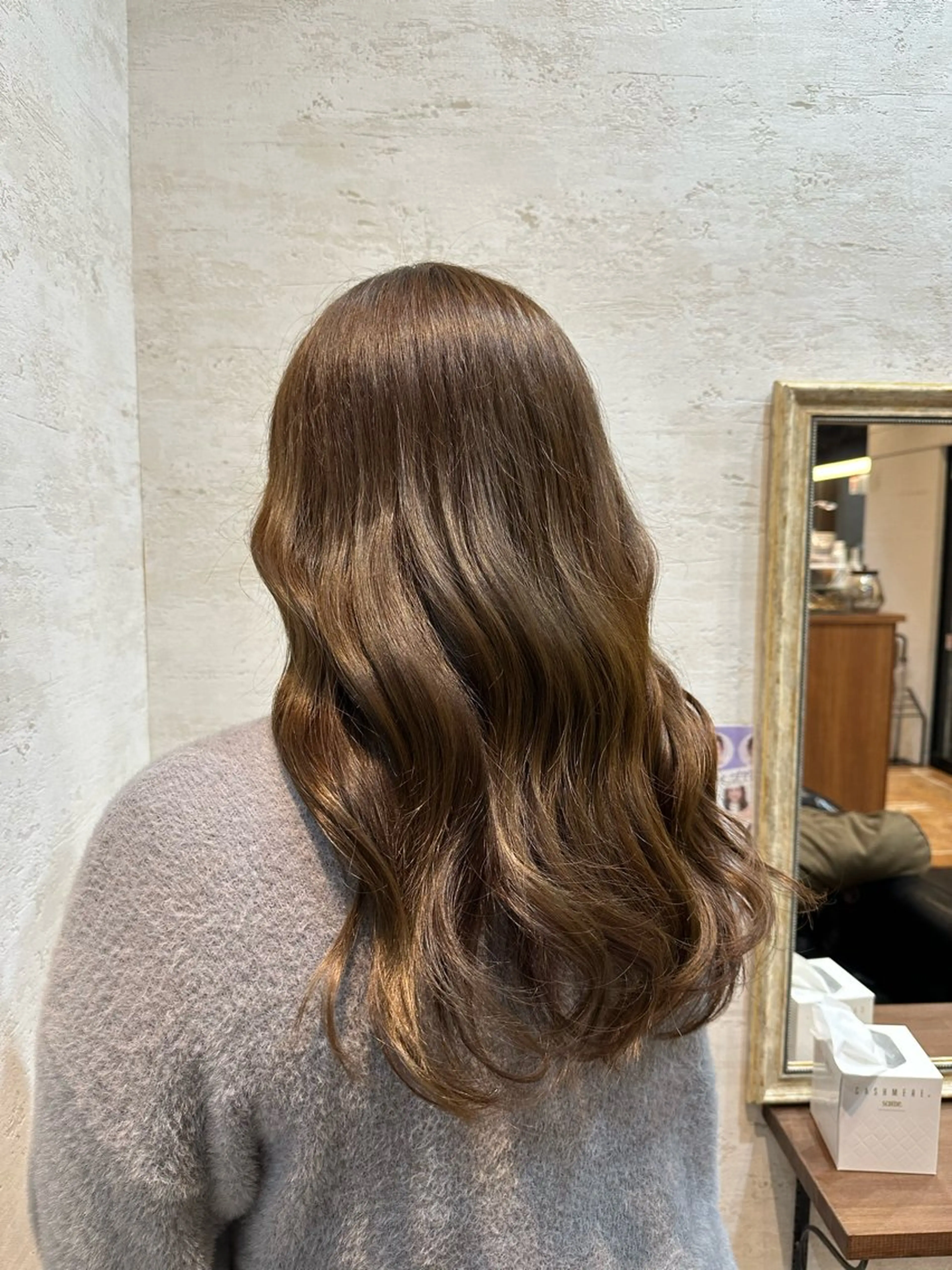 ロング カラー 渡辺 りずのヘアスタイル