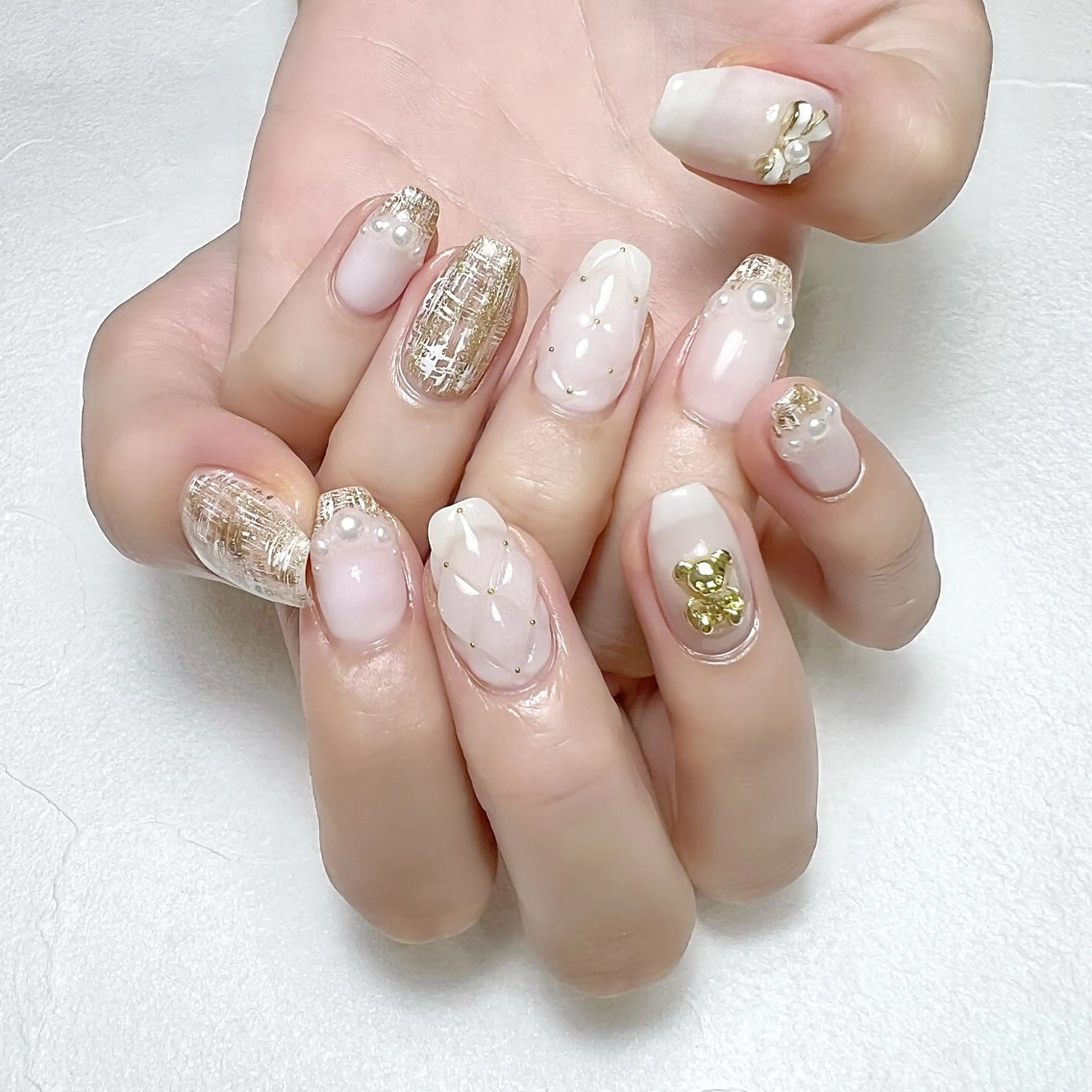 ネイル ガーリー キラキラネイル 韓国ネイル ツイードネイル ワンホンネイル rouse nail RISATOのネイルデザイン