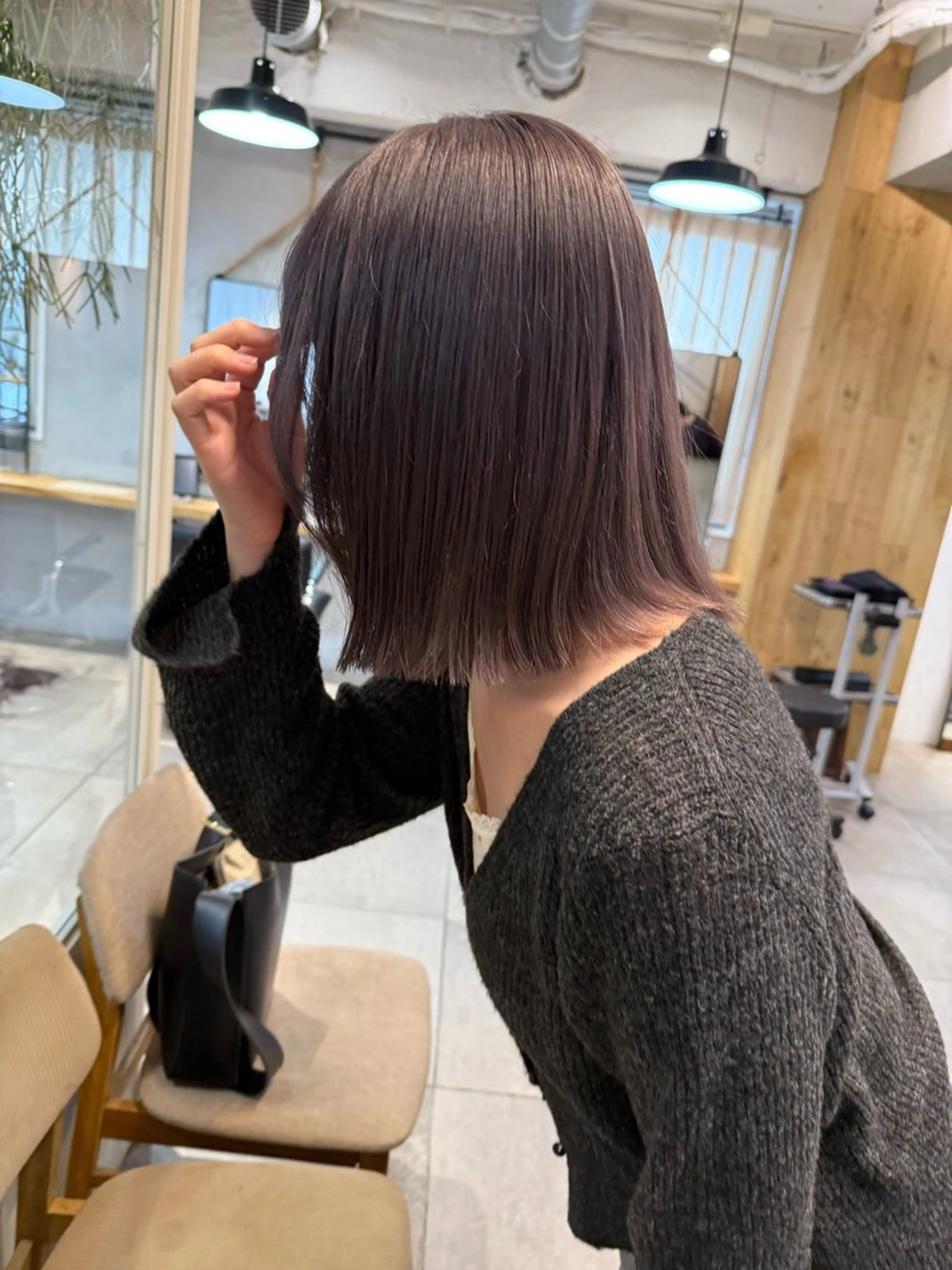 ミディアム カラー ミルクティー× グレージュMOMOのヘアスタイル