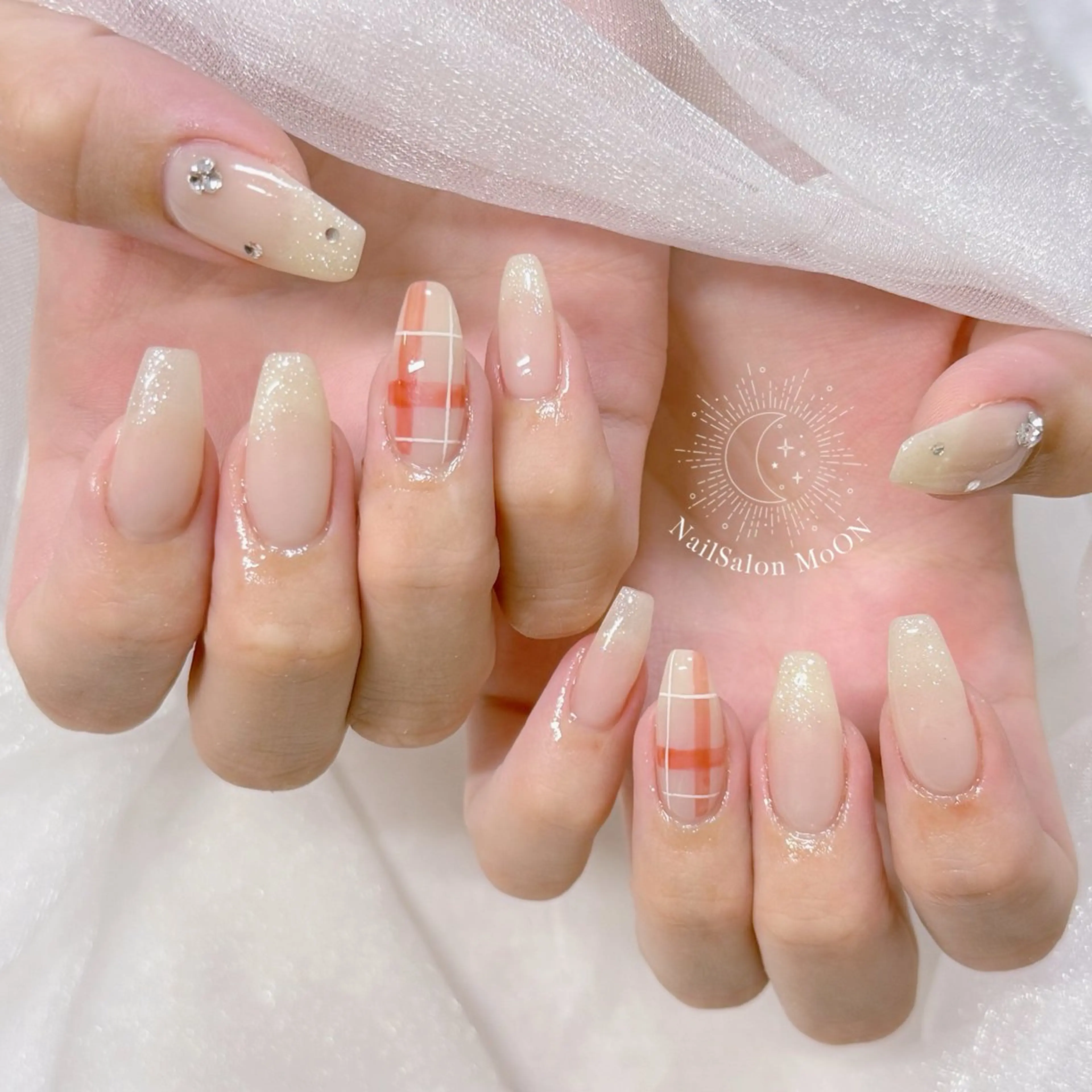 ネイル MoON...❤︎ MeGuのネイルデザイン