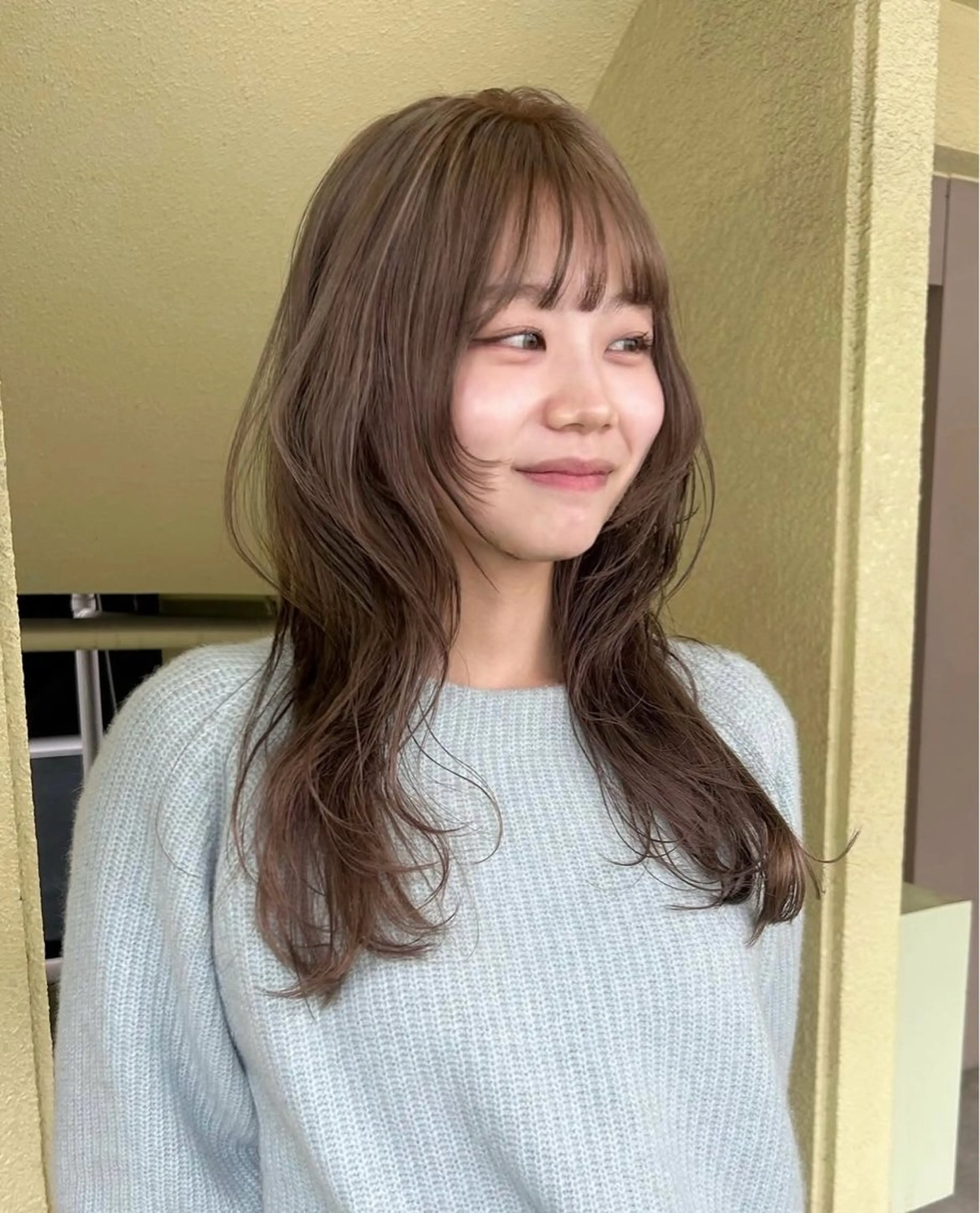 ロング ハッシュカット レイヤーカット カット 似合わせレイヤー ＆透明感カラーのヘアスタイル