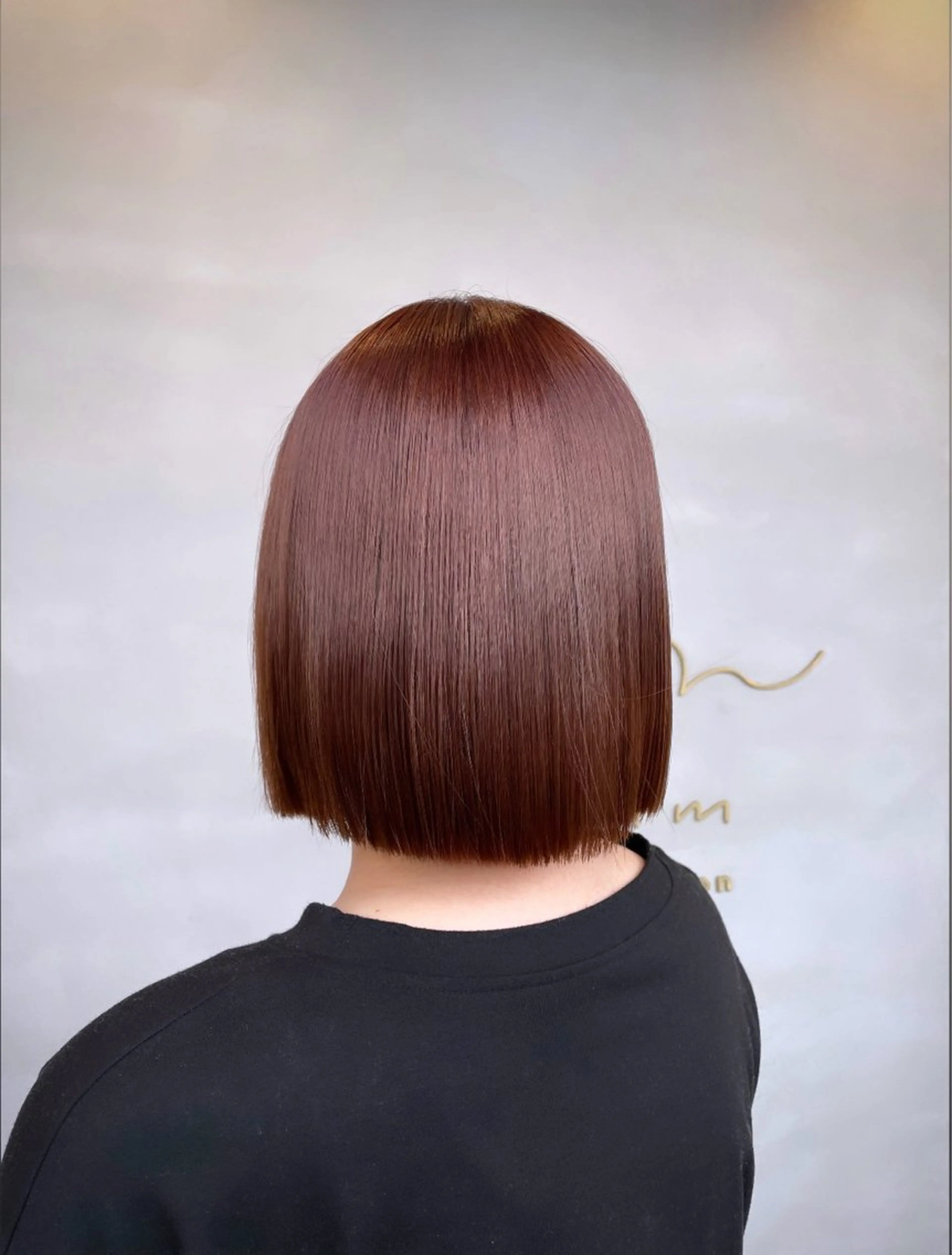 ショート カラー tim hinaのヘアスタイル