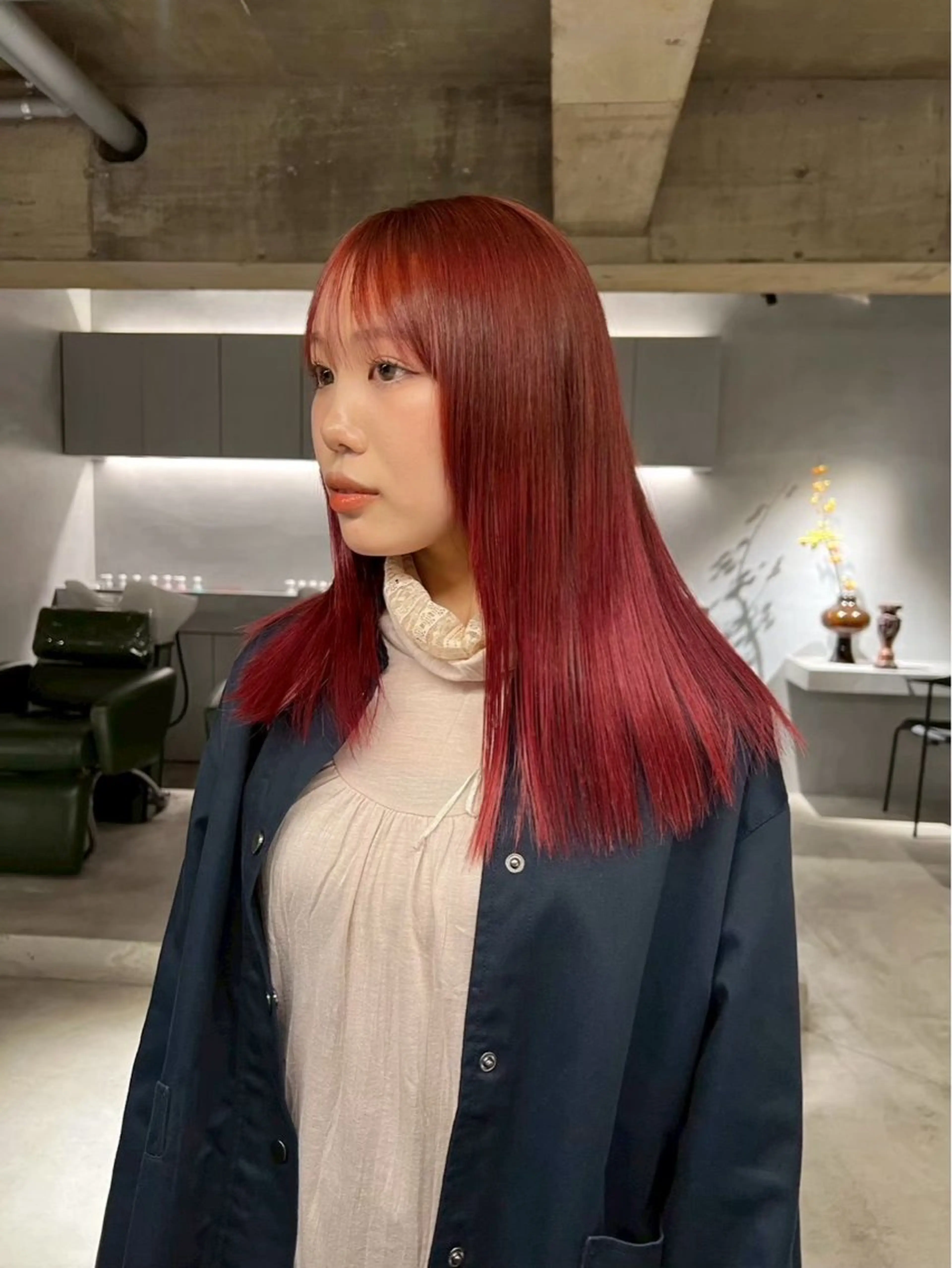カラー 纐纈 釉羽のヘアスタイル