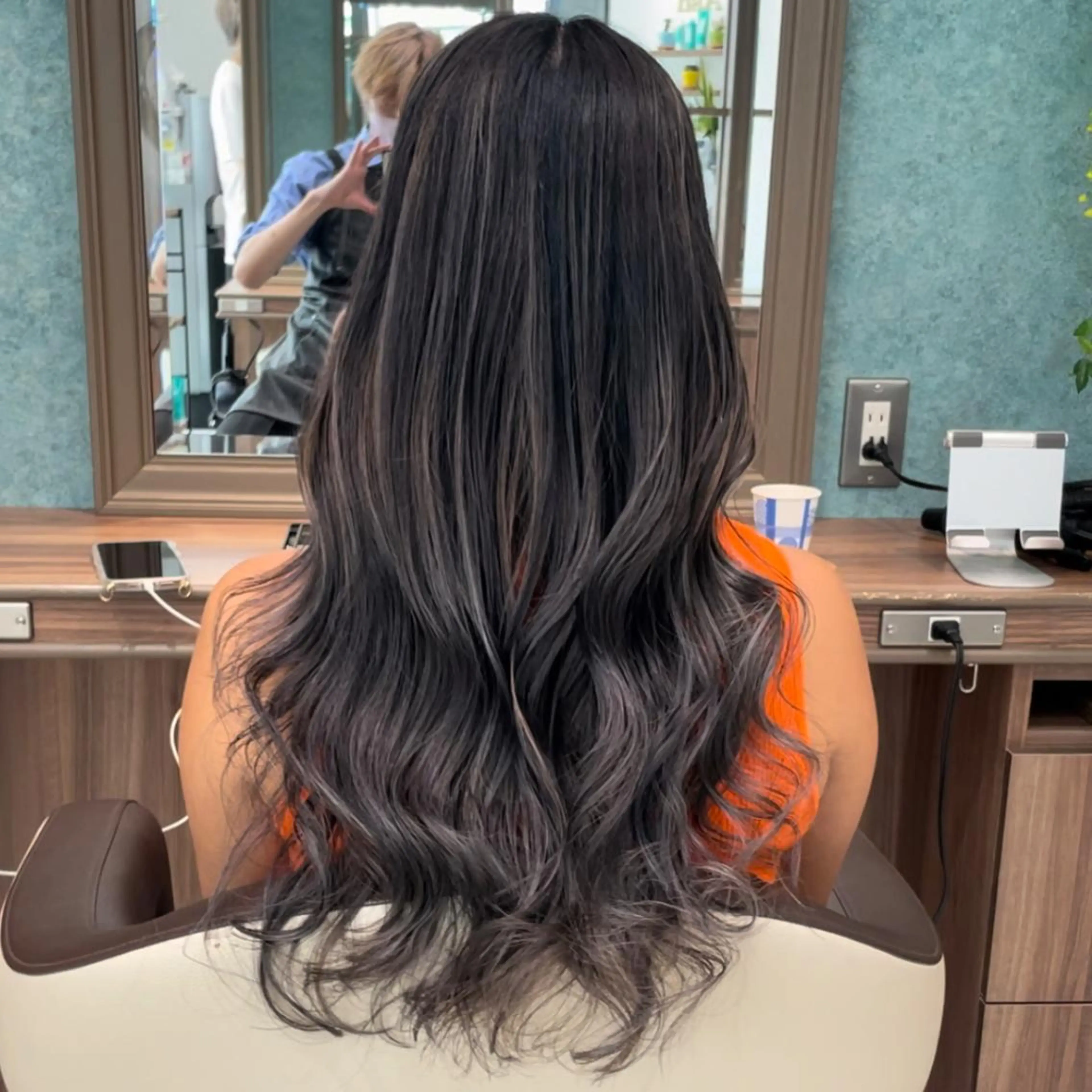 ロング カラー ヘアアレンジ ハイライトカラー ハイライト ヘアカラー 🇰🇷韓国ヘア★ 副店長.쿠리타⭐︎のヘアスタイル