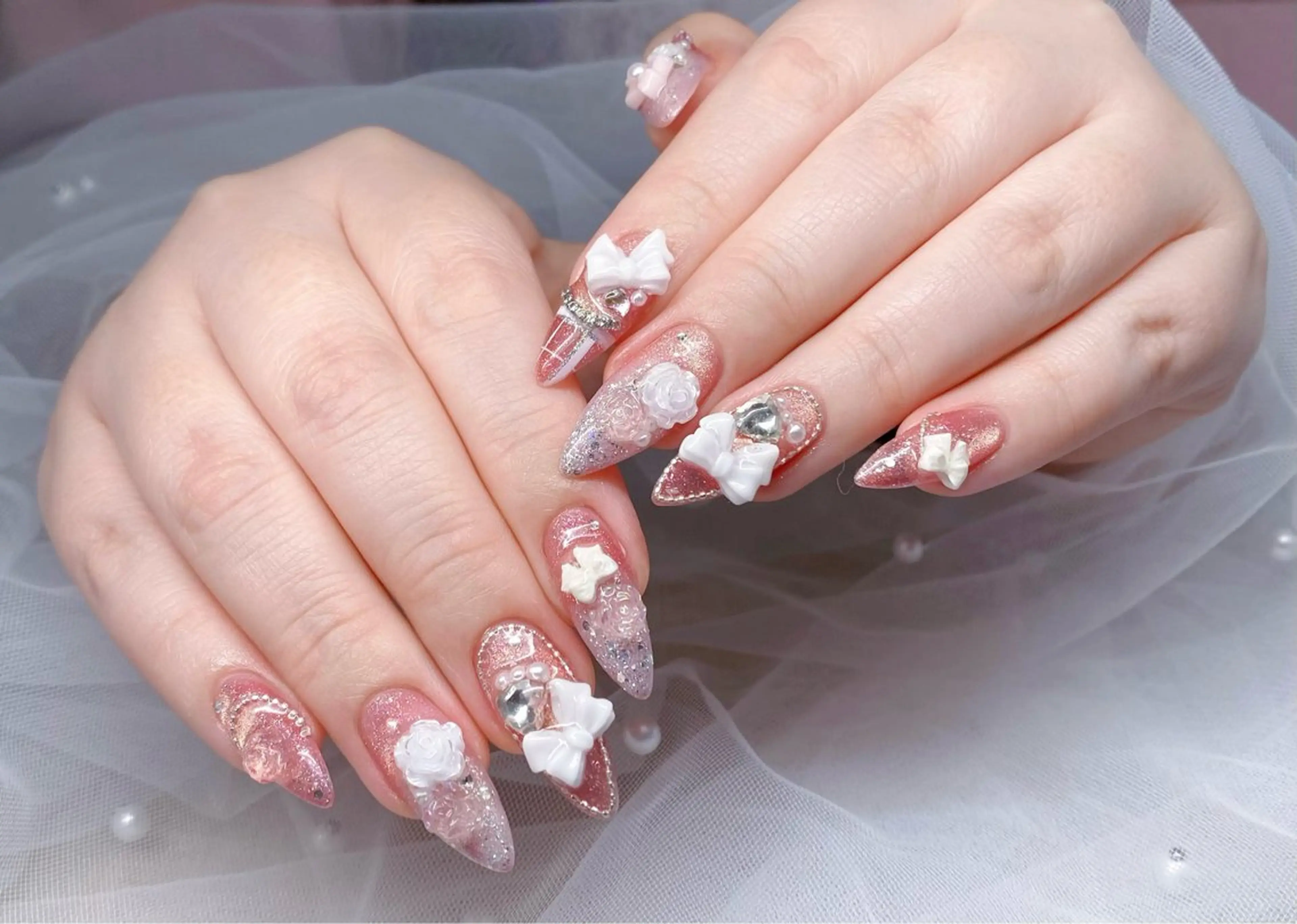 ネイル オーロラネイル ブルー チークネイル フットネイル フレンチネイル ハンドネイル チップ長さ出し 専門店のネイルデザイン