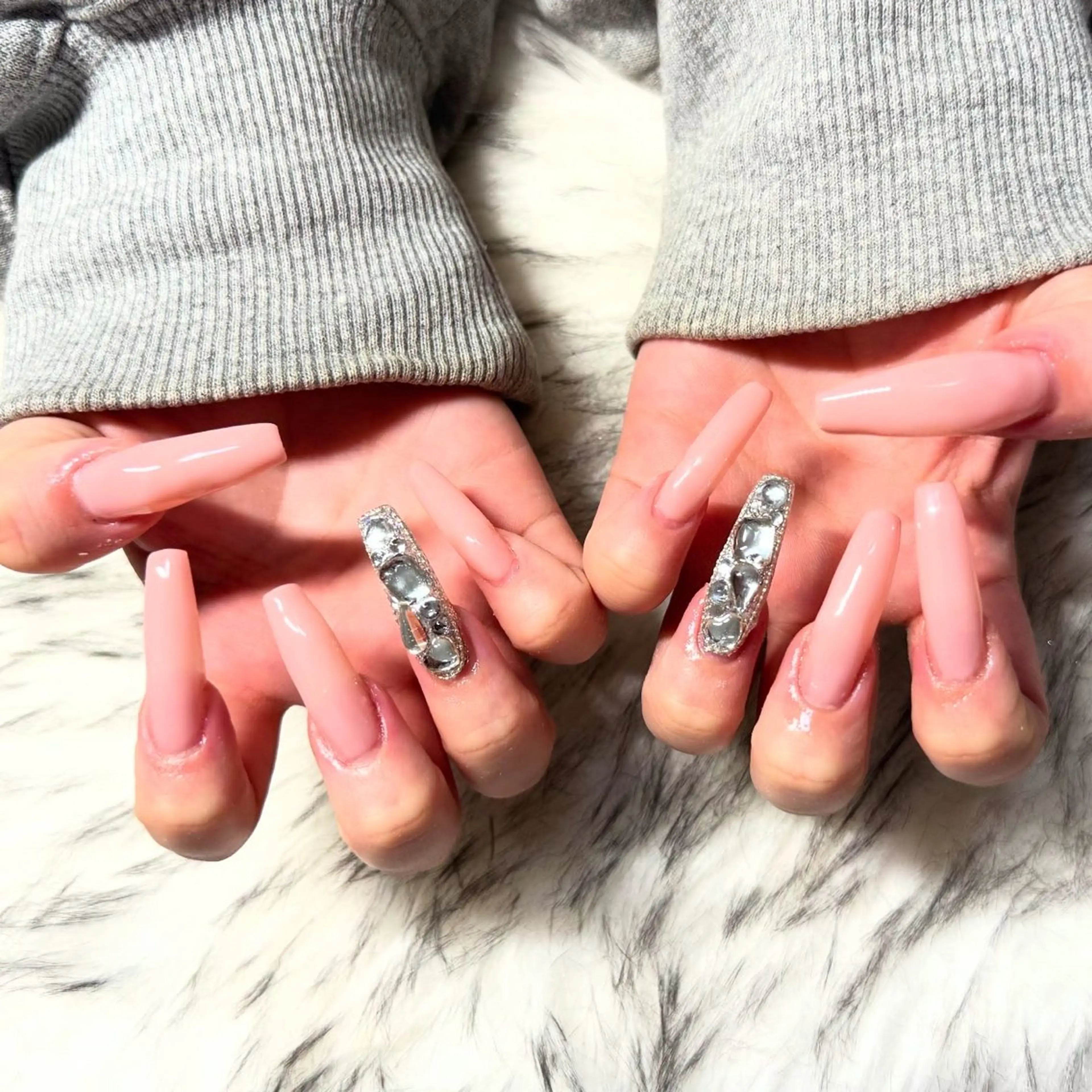 ロング ハンドネイル mao .のネイルデザイン