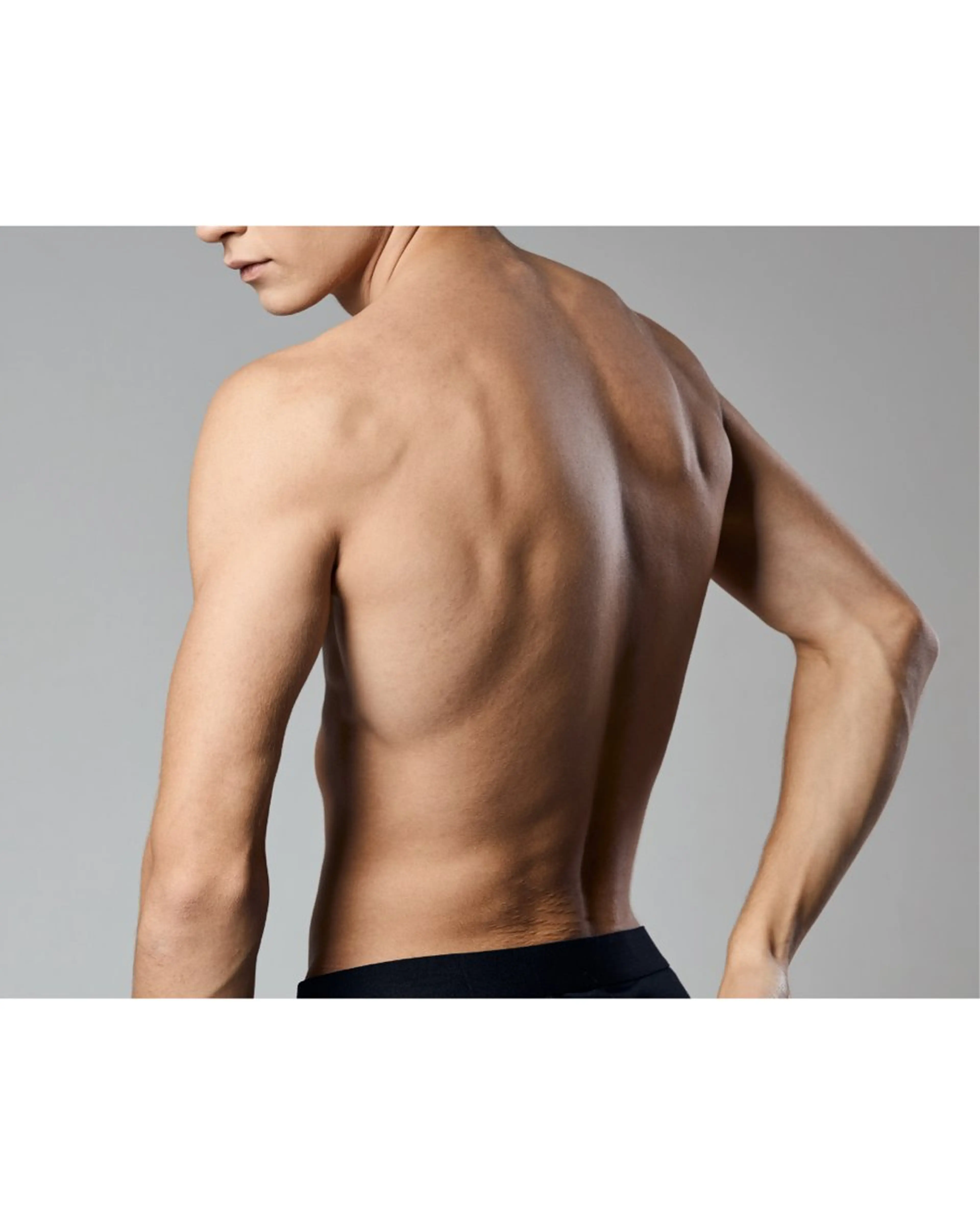 【メンズ】後ろ姿も清潔に！背中・腰脱毛の写真