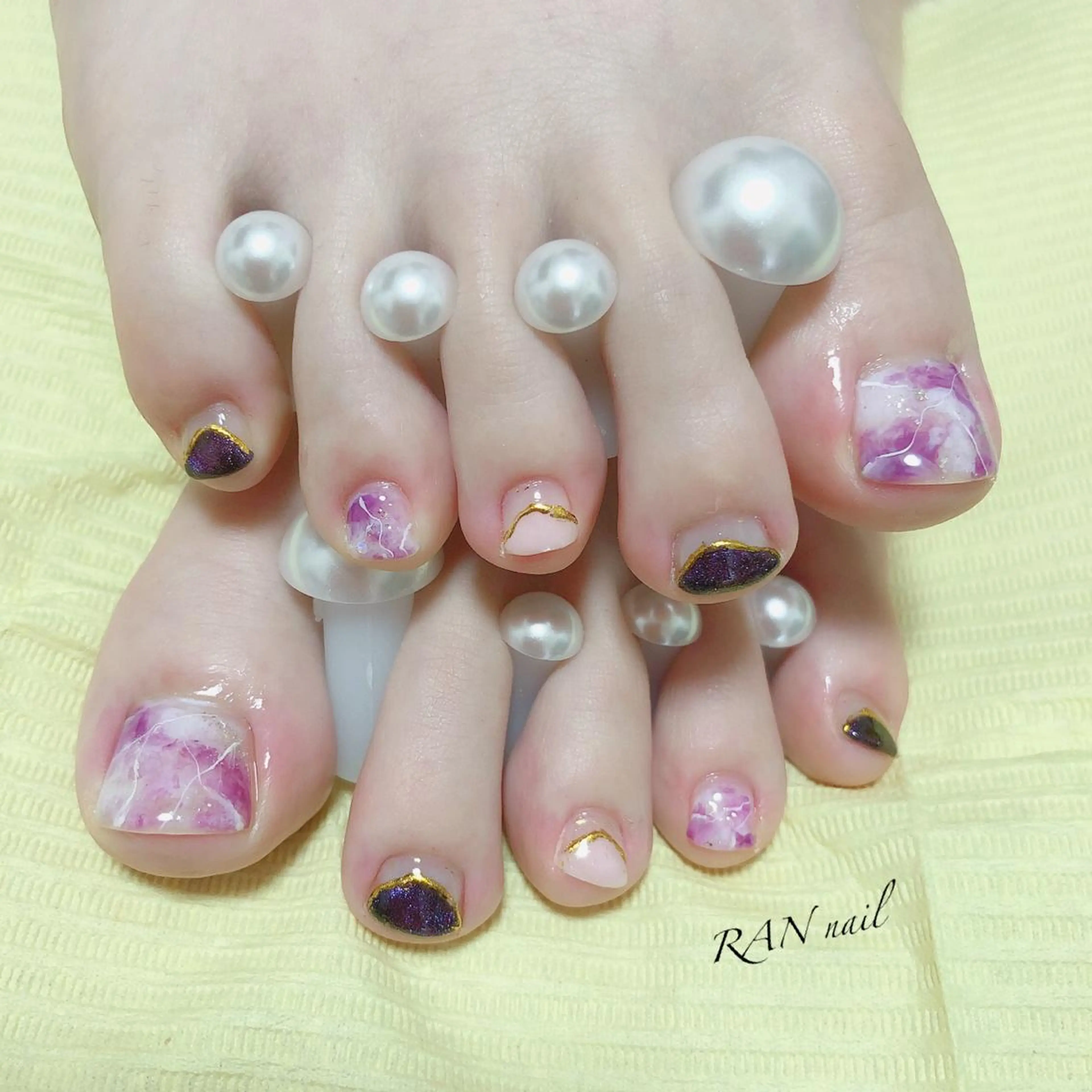 ネイル フットネイル マグネットネイル ピンク パープル ハンドネイル フットネイル RAN nailのネイルデザイン