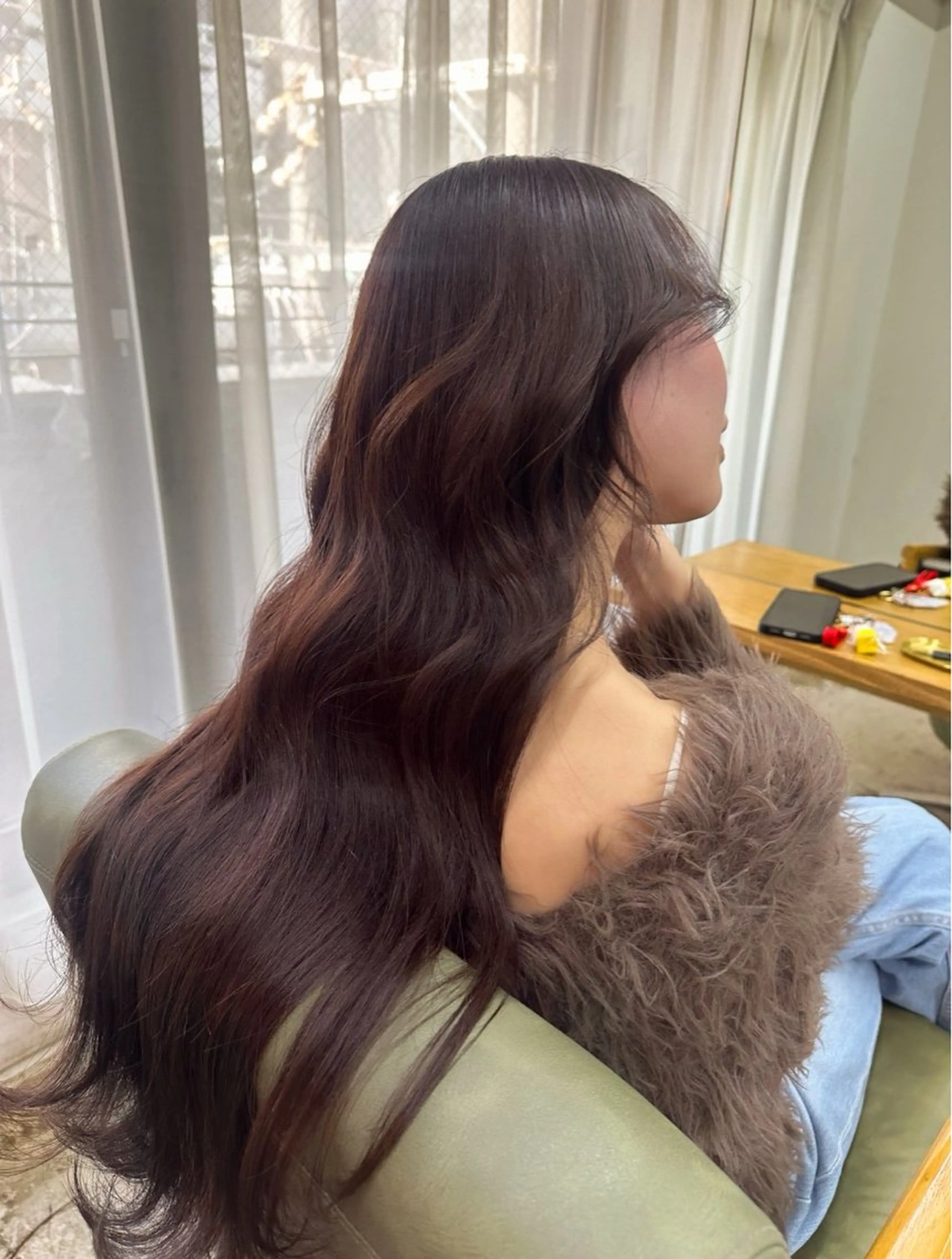 ロング ヘアカラー トリートメント ナナ/大阪心斎橋/ レイヤーカットのヘアスタイル