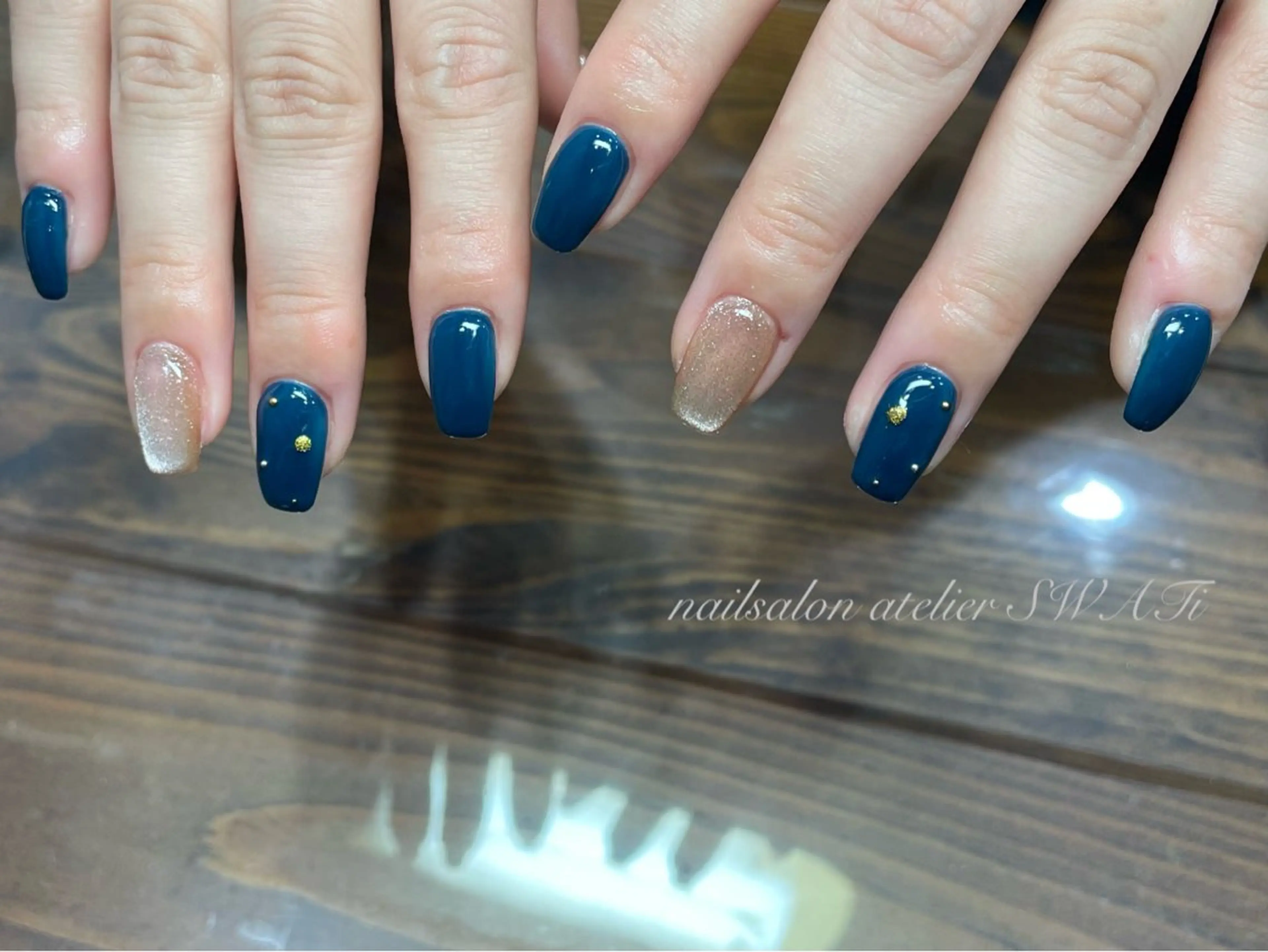 ネイル ストーンネイル ハンドネイル nailsalon SWATiのネイルデザイン