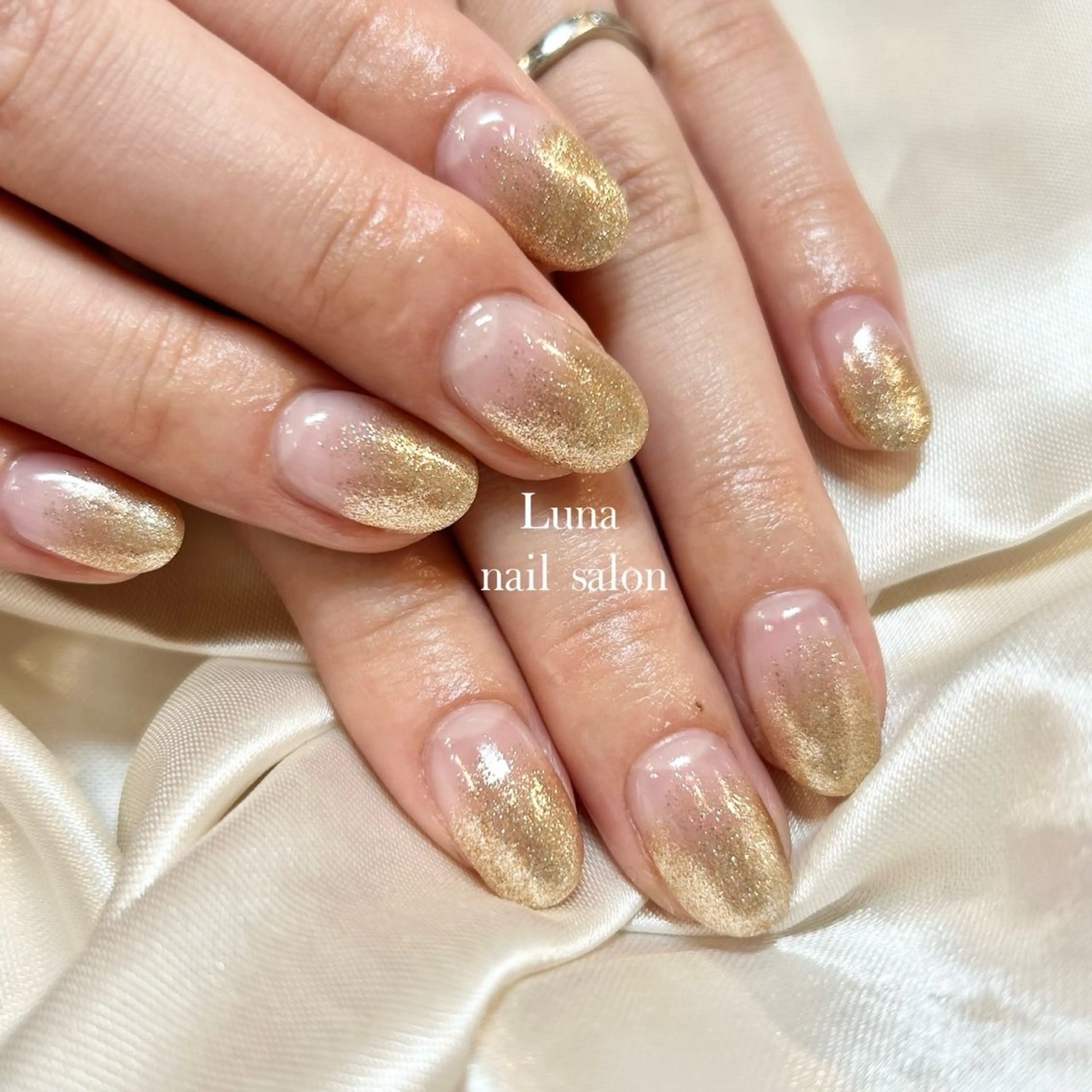 ネイル Silver Lunaのネイルデザイン