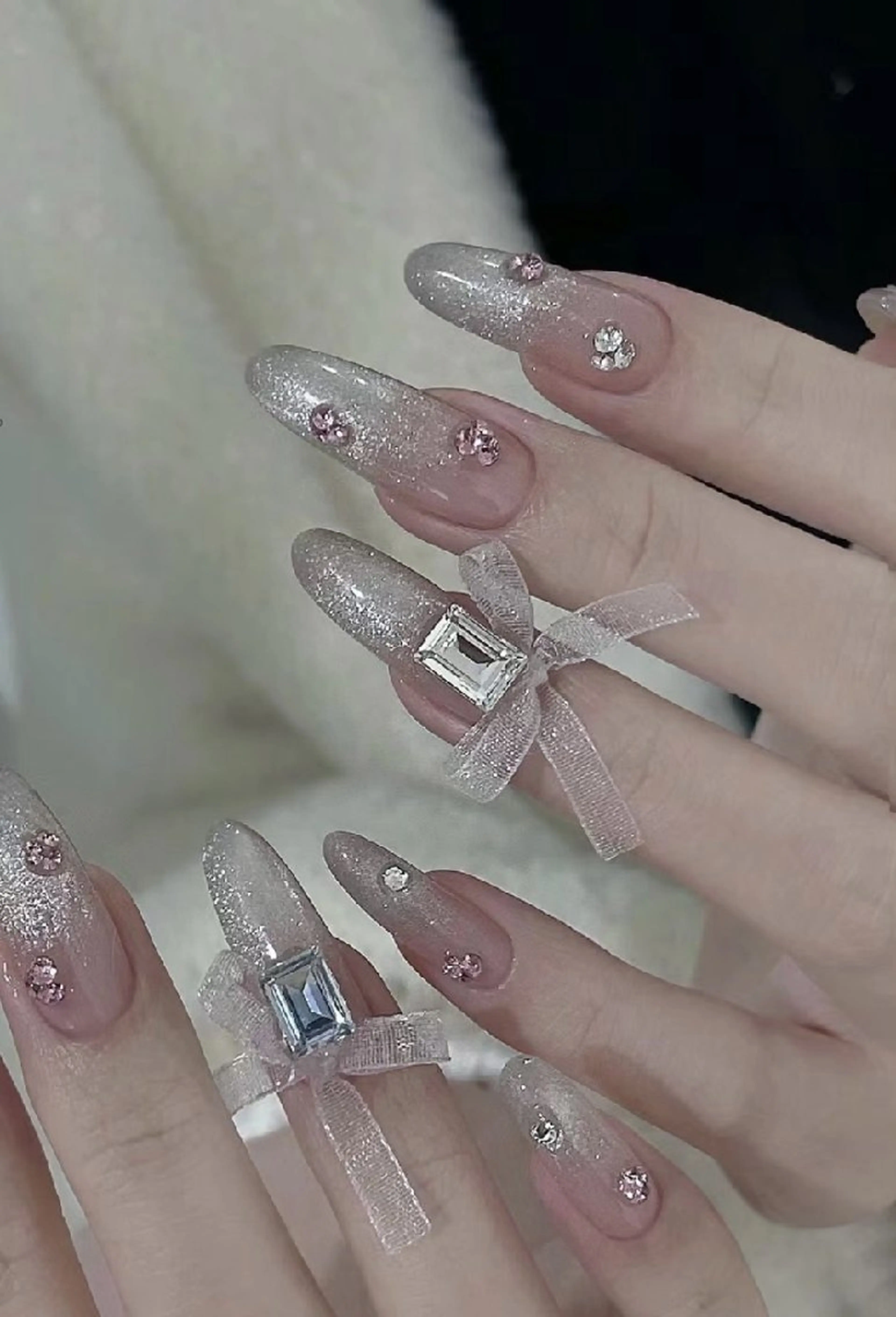 ネイル クリアネイル フラッシュネイル フットネイル フレンチネイル ジェルネイル ハンドネイル UM Nail Salonのネイルデザイン