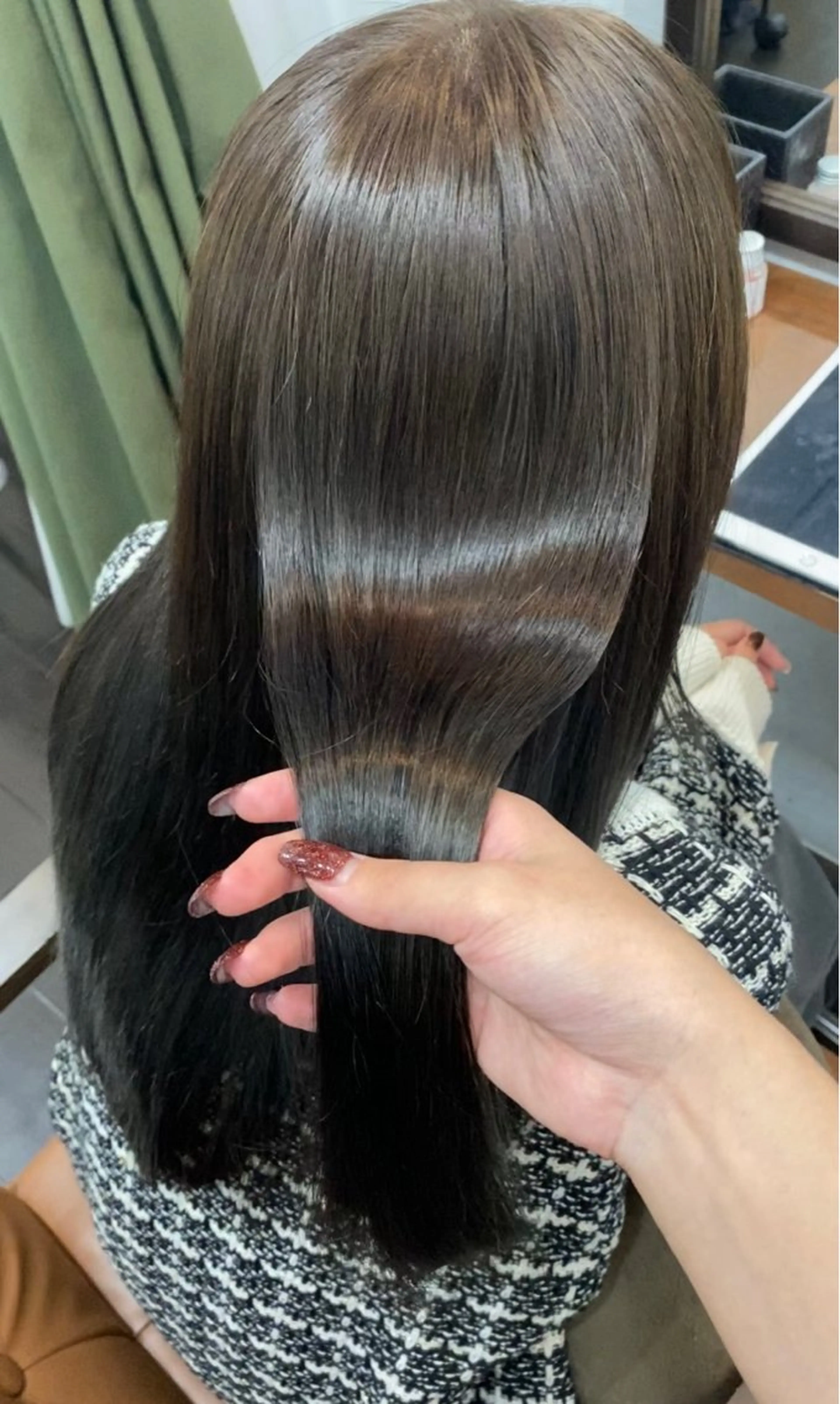 <🍀《最先端》予防美容＆艶髪育成.Lv★★★🍀>カット＋髪質改善inケアカラー＋髪質改善ＴＲ＆電流ヘッドスパの写真