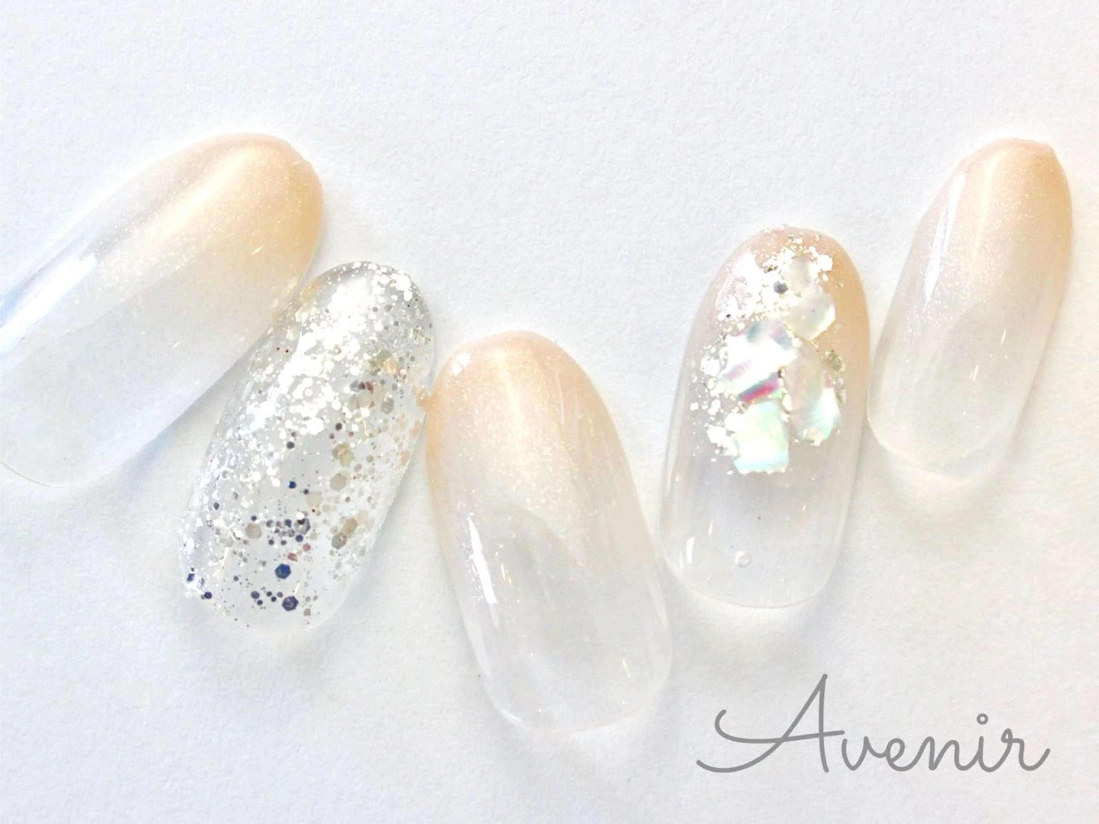 ネイル ハンドネイル Avenir 表参道 nail&eye予約のネイルデザイン