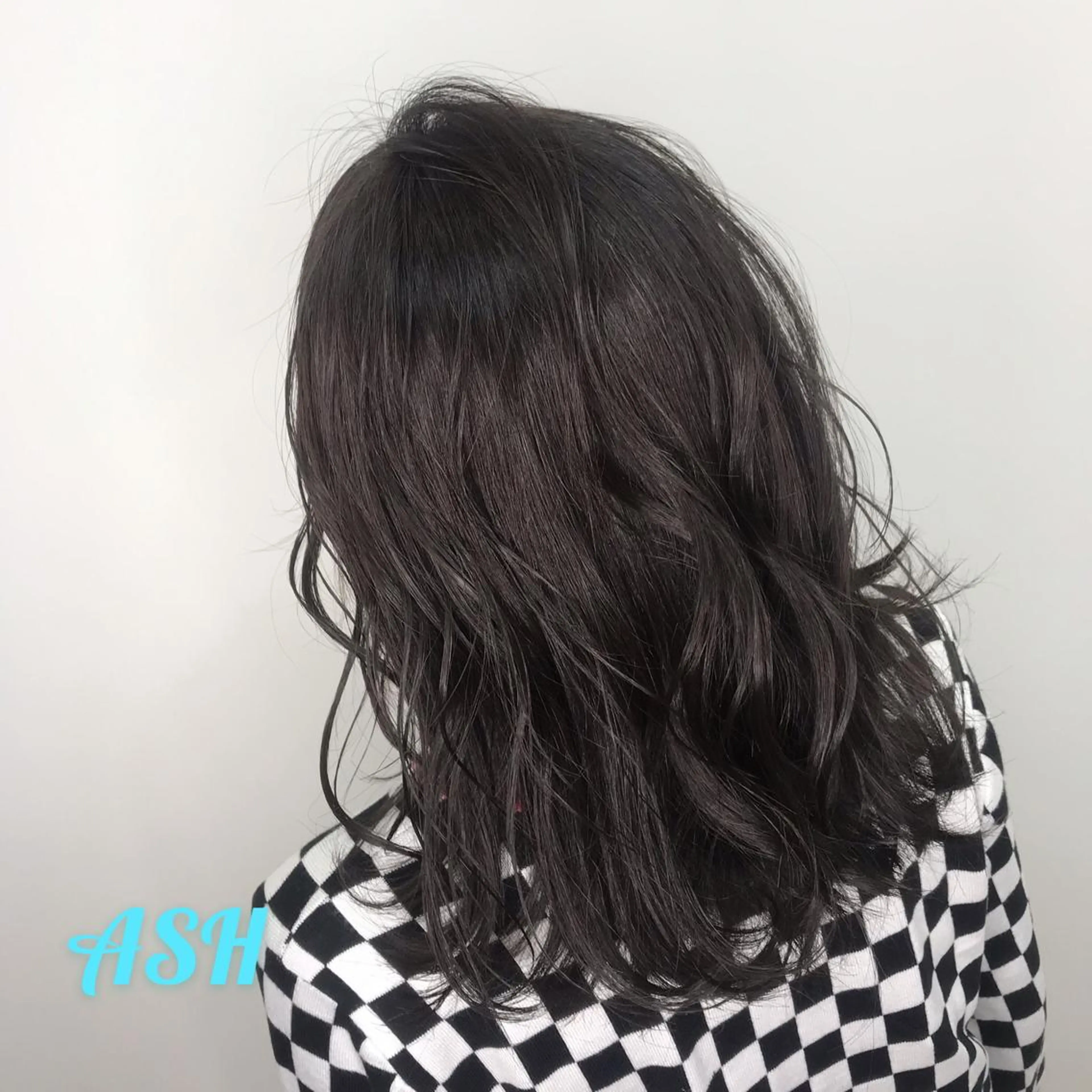 ミディアム カラー ブリーチカラー/ 岩破瑞希のヘアスタイル