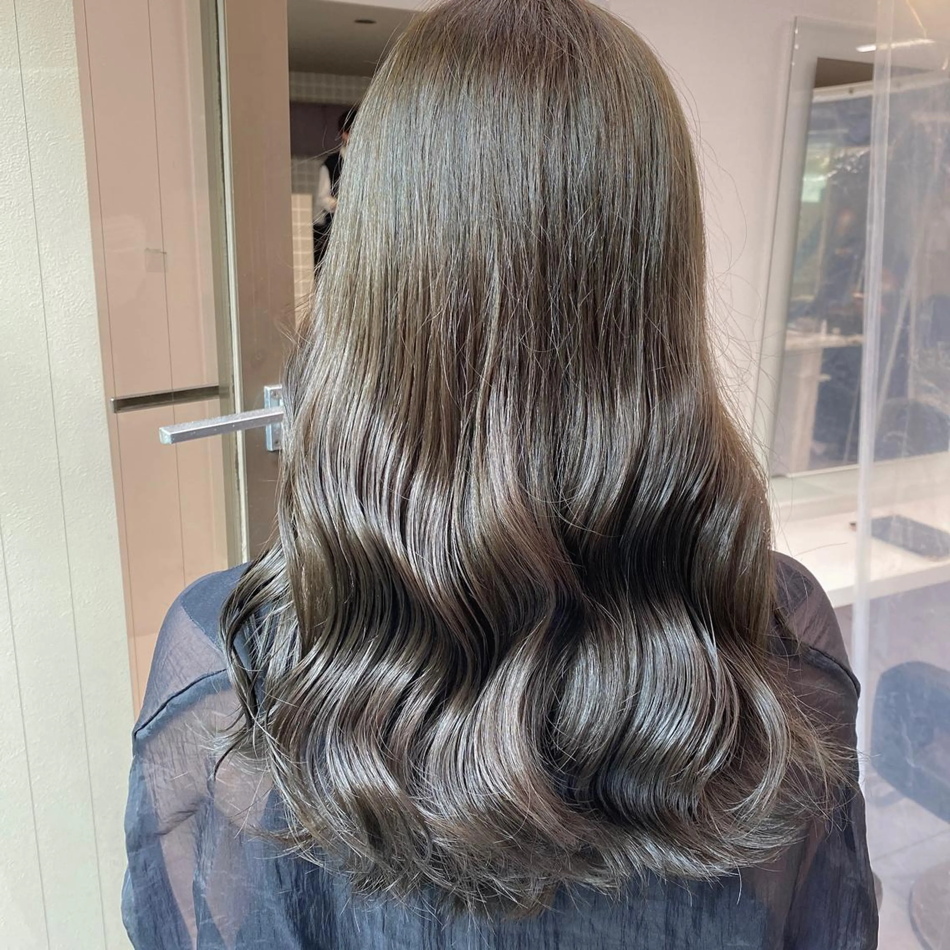 セミロング カラー カット ヘアカラー トリートメント ヘッドスパ レイヤー/韓国❣️ 髪質改善/亘紘輝のヘアスタイル