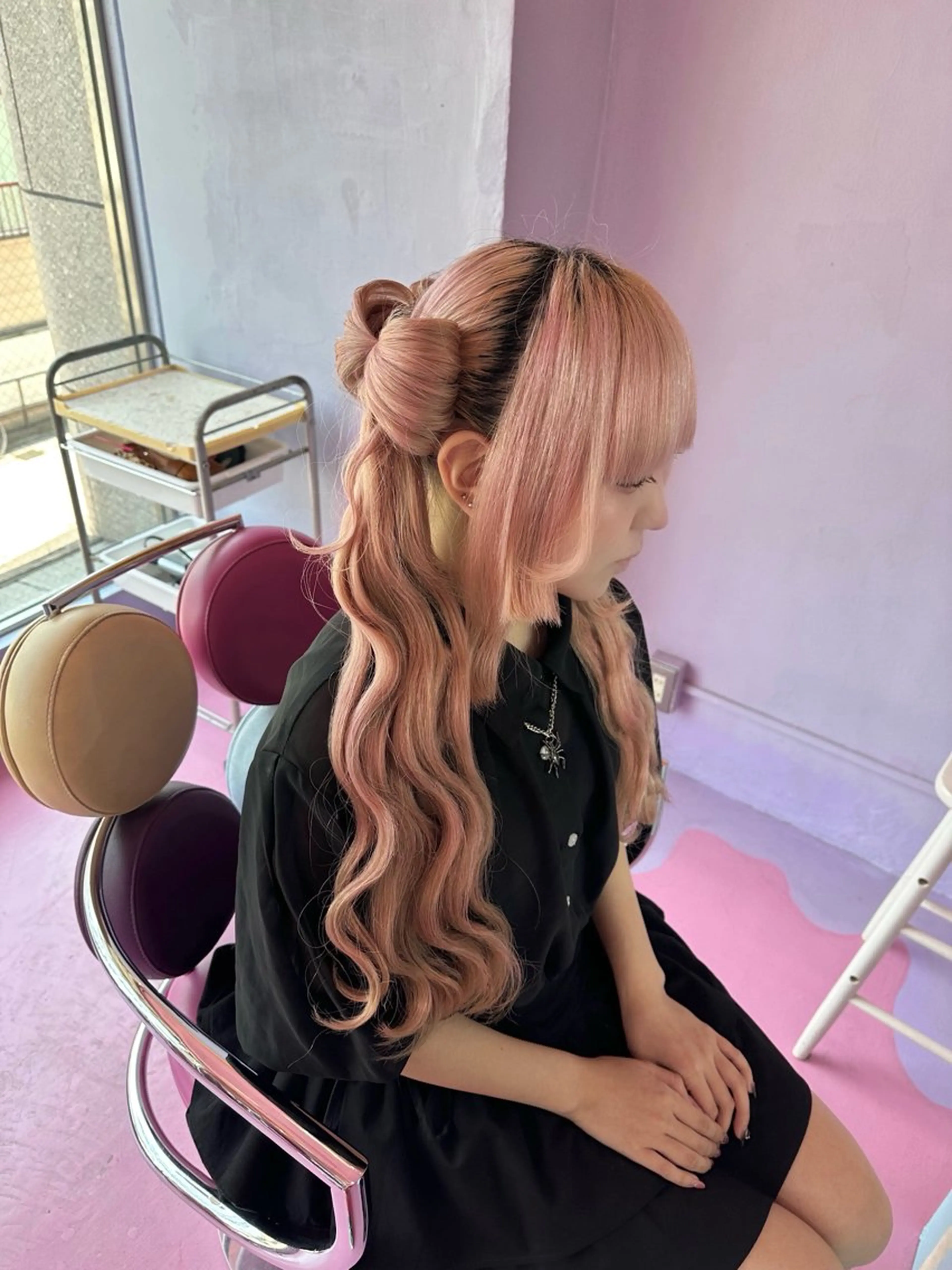 ロング ヘアアレンジ ♮やっしー♮ 🌈派手髪🌈のヘアスタイル