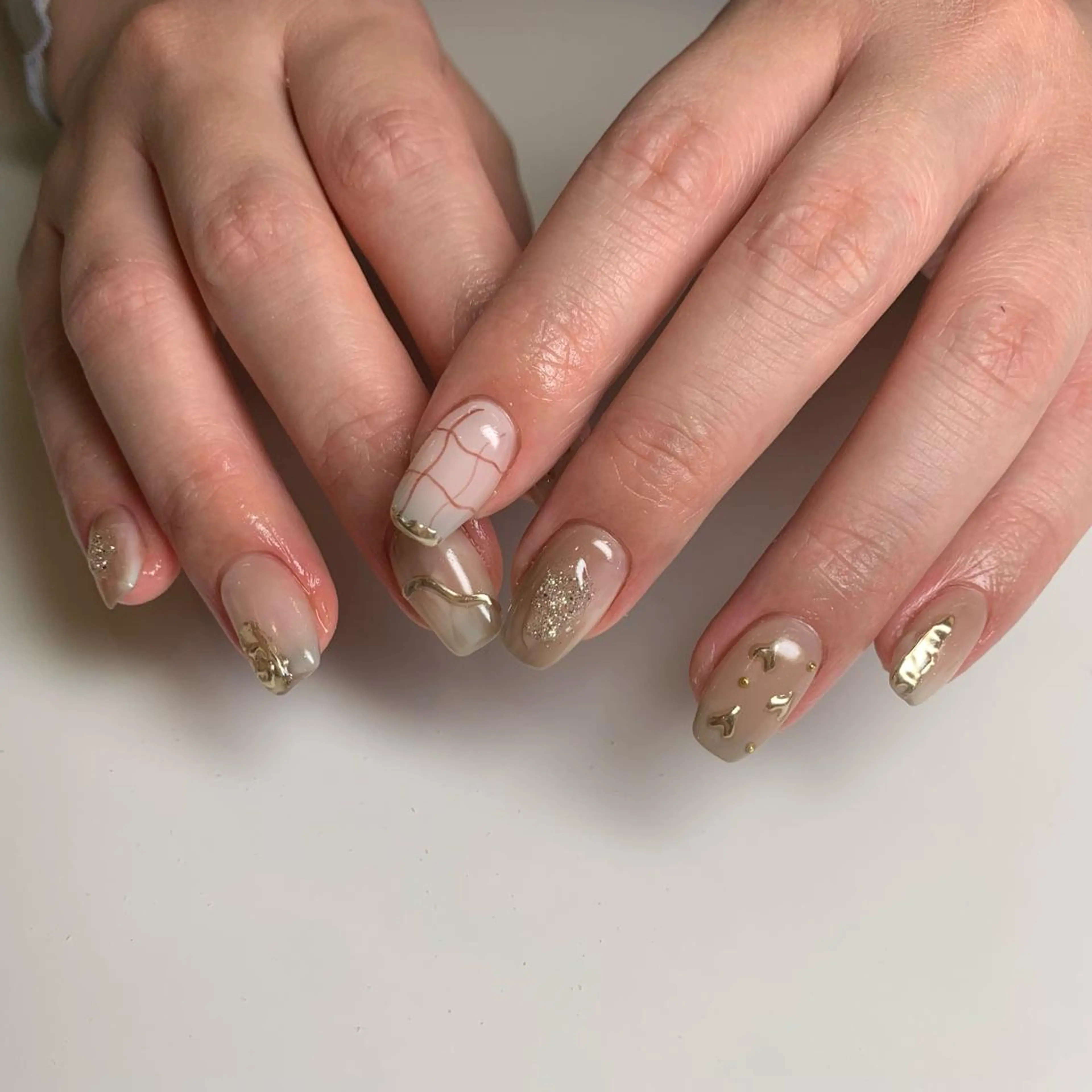 ネイル ニュアンスネイル ハンドネイル 恒川 みなみのネイルデザイン