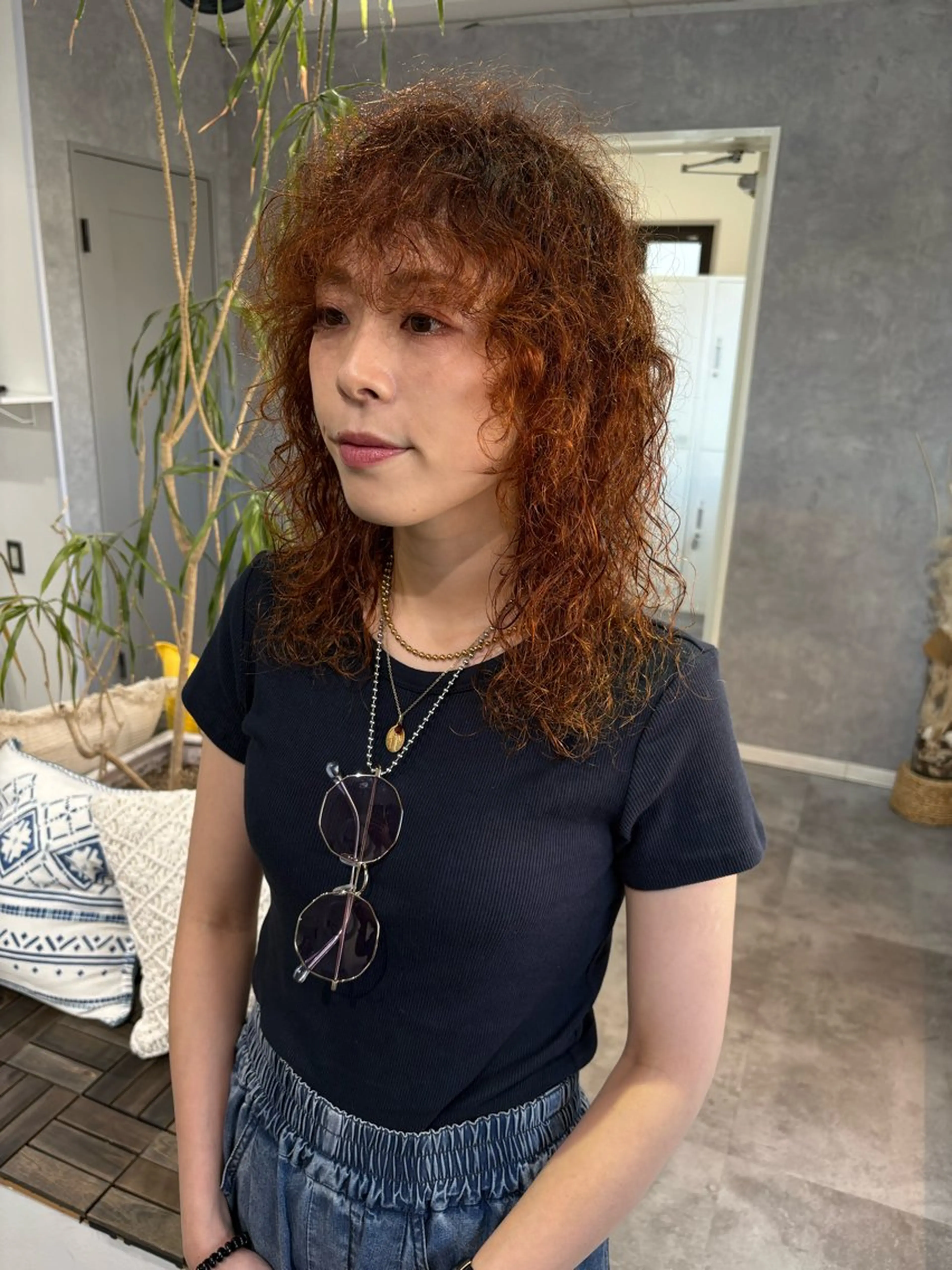 ミディアム ミディアムパーマ レイヤーカット カット パーマ 大人上品特化 レイヤー🇺🇸山村のヘアスタイル