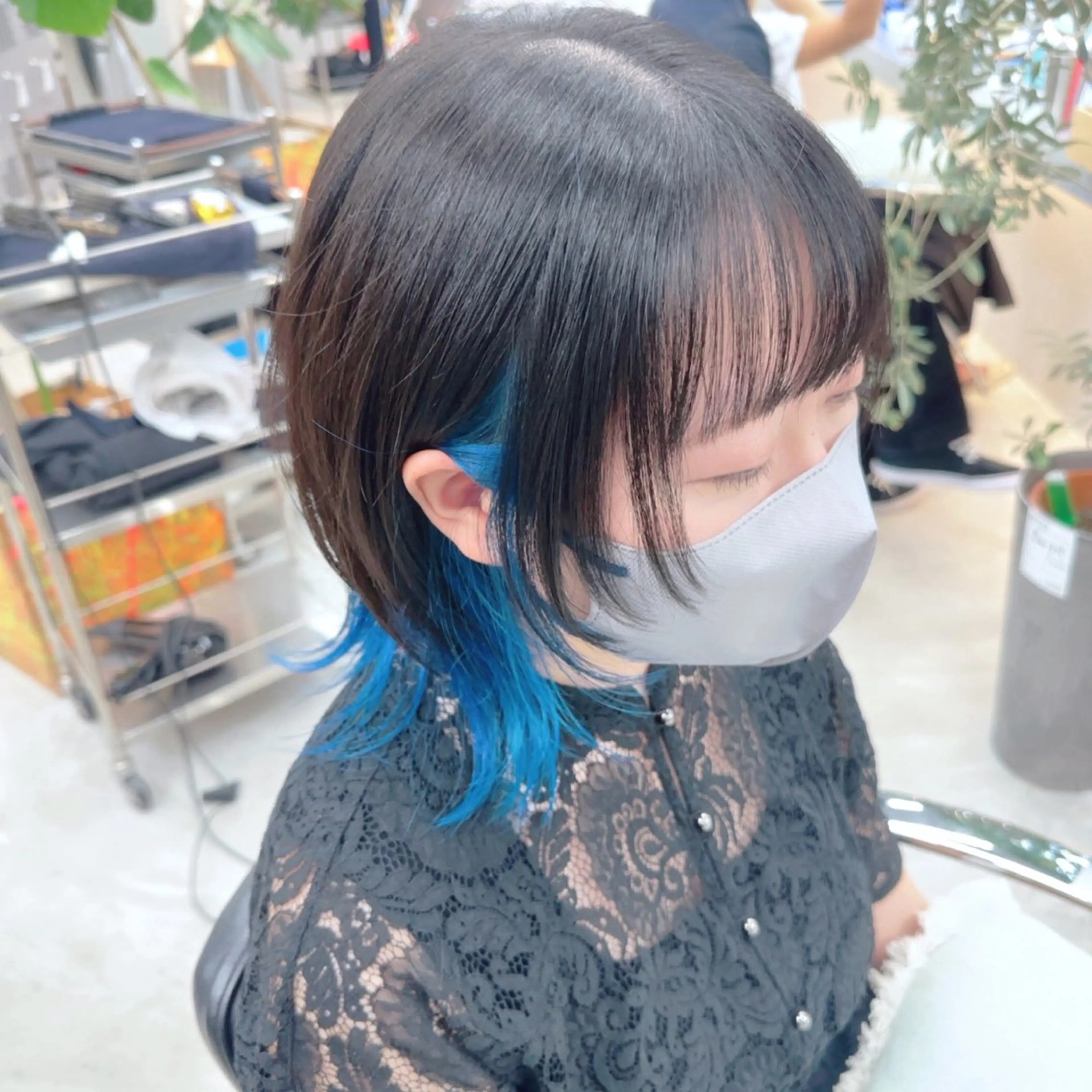 ミディアム カラー 岡野 静華のヘアスタイル