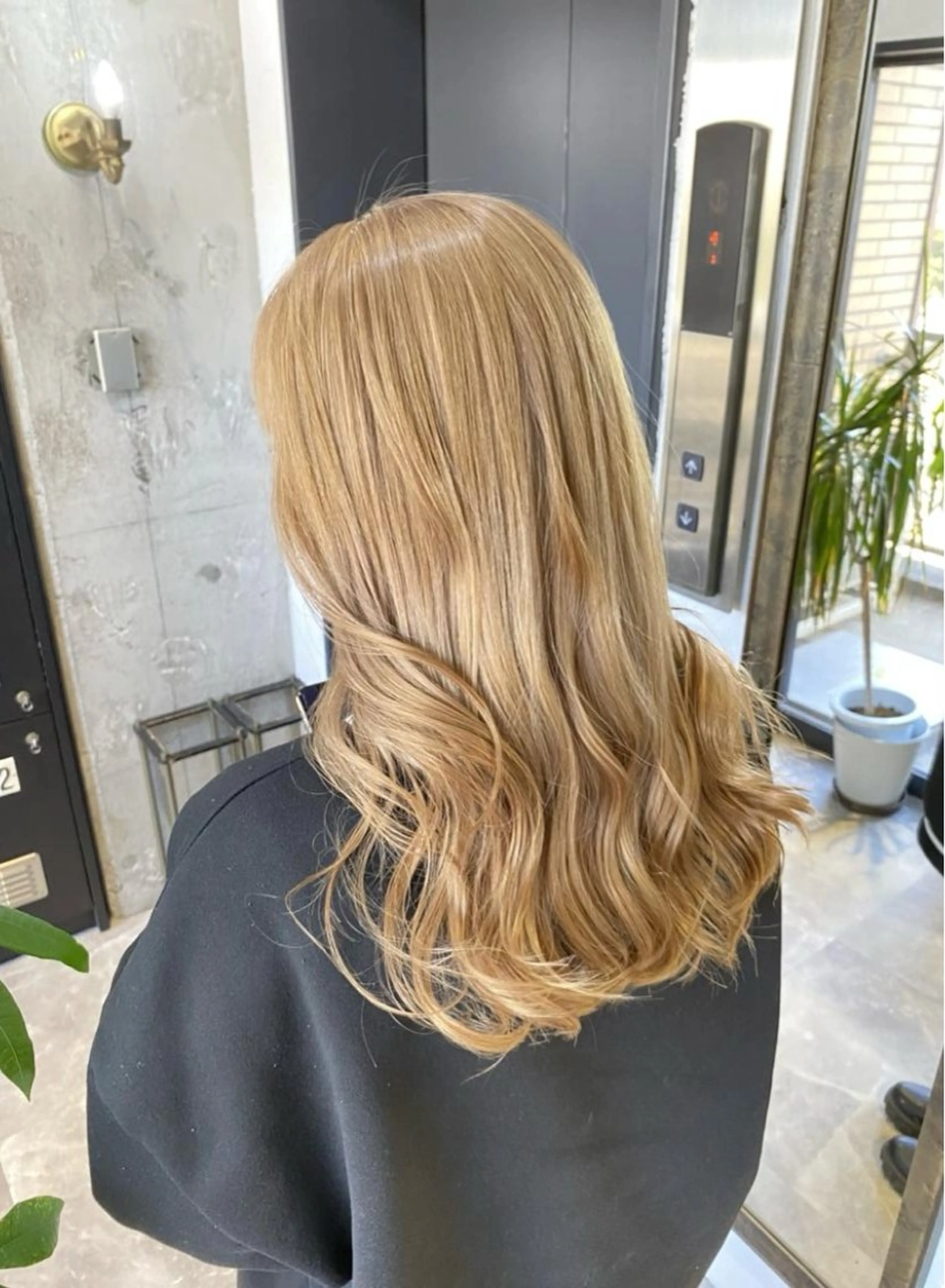 ロング カラー 髪質改善/ハイトーン MOLAのヘアスタイル