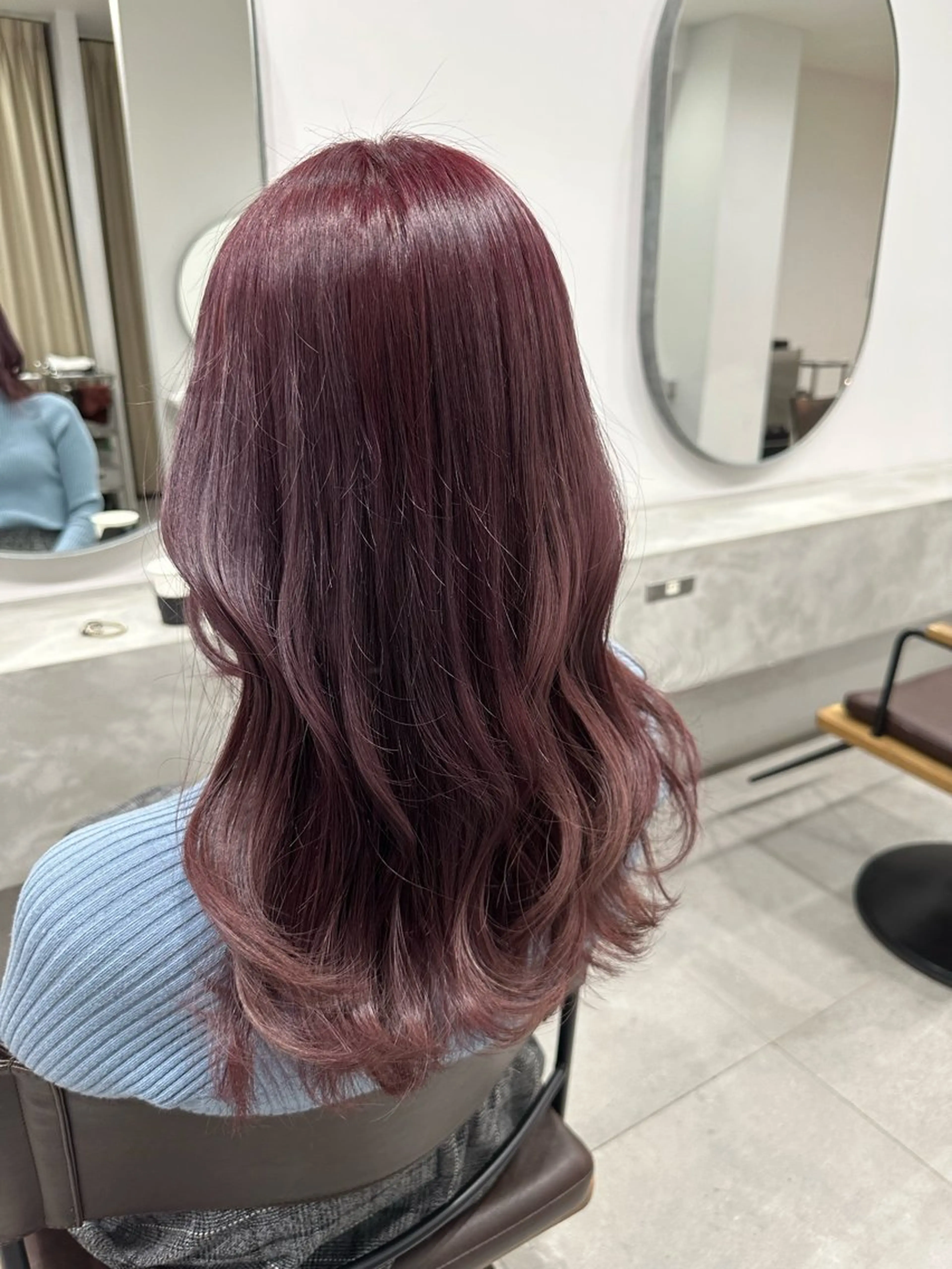 ロング カラー ブリーチ ラベンダーカラー ラベンダーピンク ピンクカラー ヘアカラー トリートメント シガ ミクトのヘアスタイル