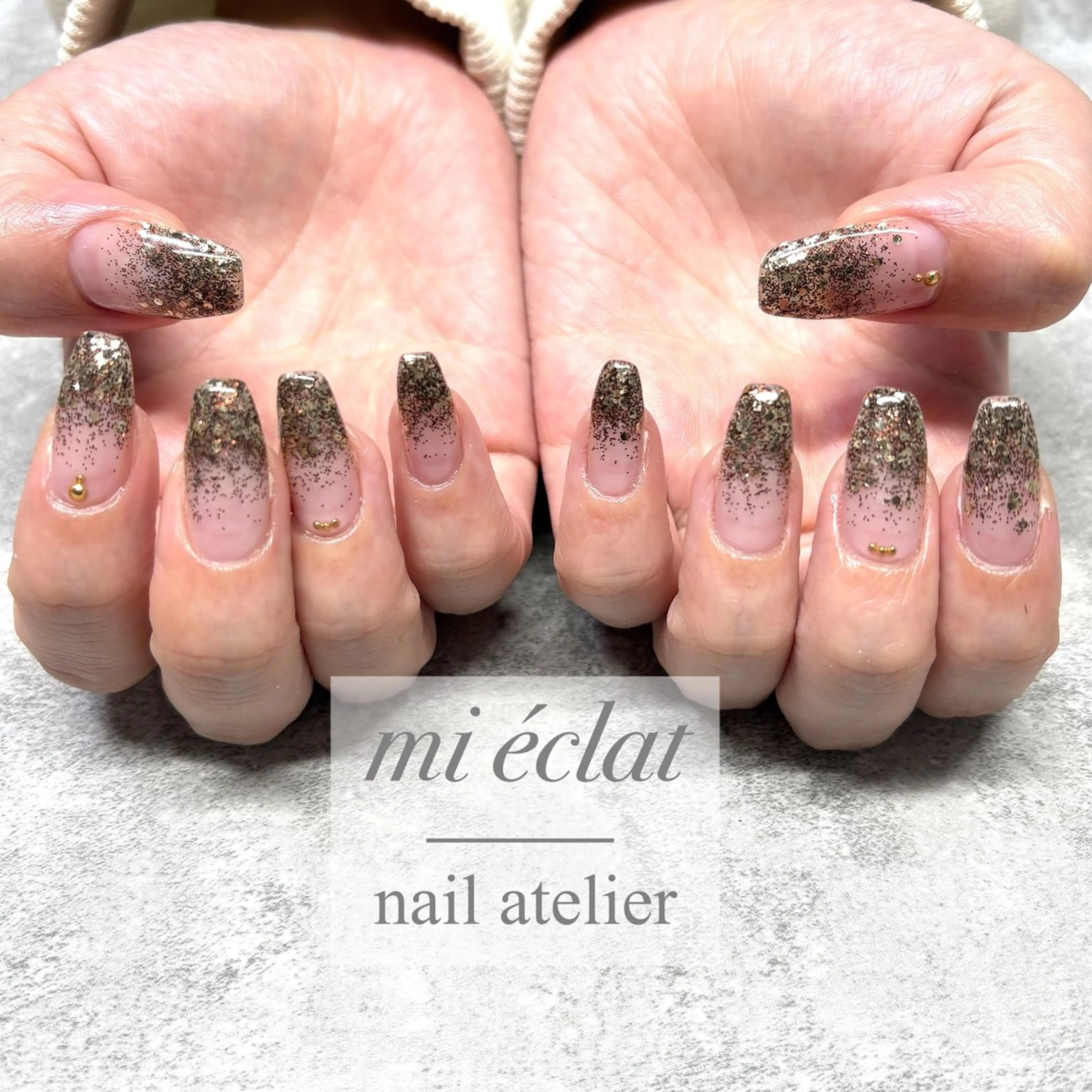 ネイル グラデーション ラメ(グリッター) ラメグラデーション ワンカラーネイル mi éclat ミ　エクラのネイルデザイン