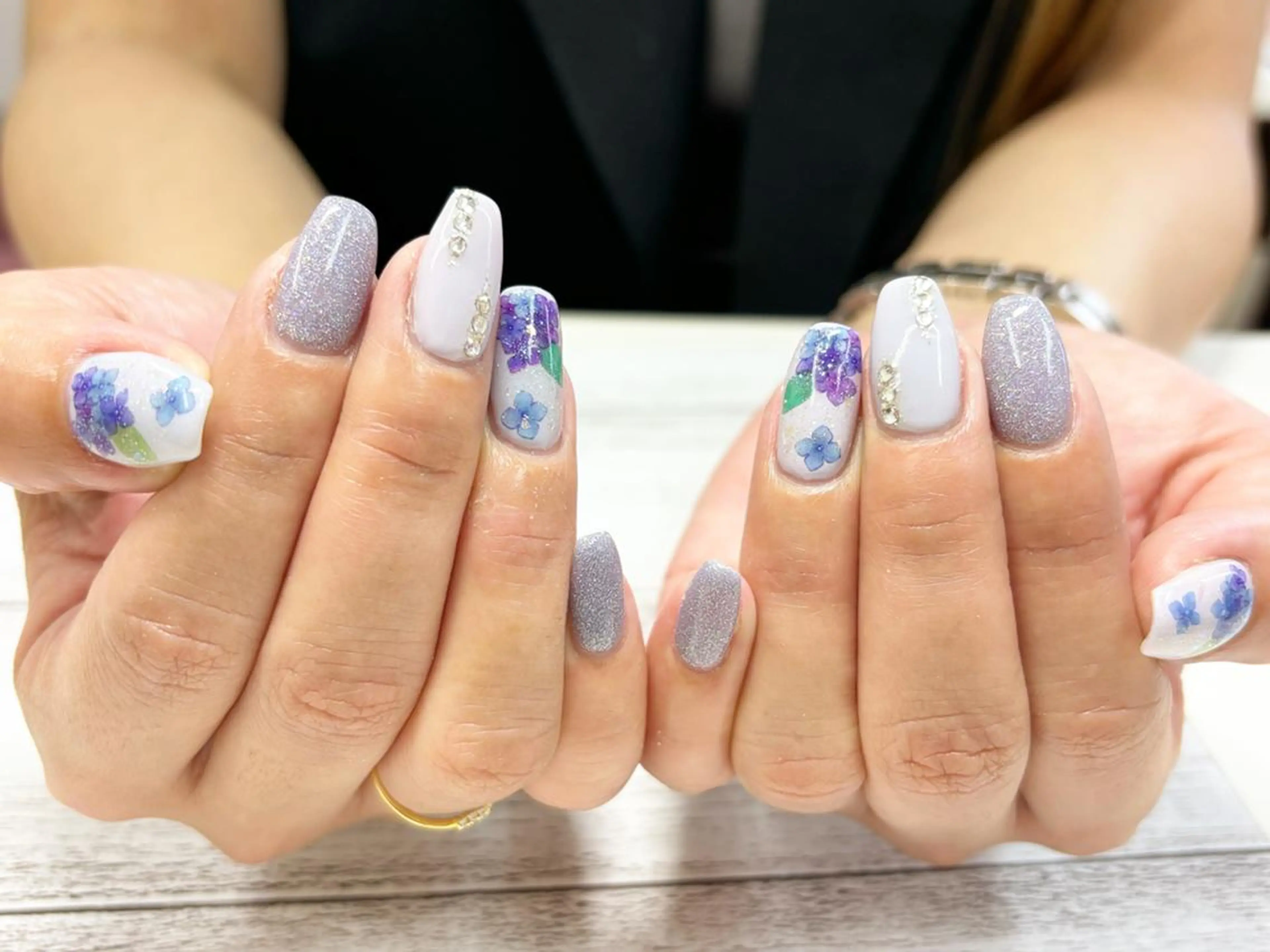 ネイル ハンドネイル リラネイル Aikenのネイルデザイン