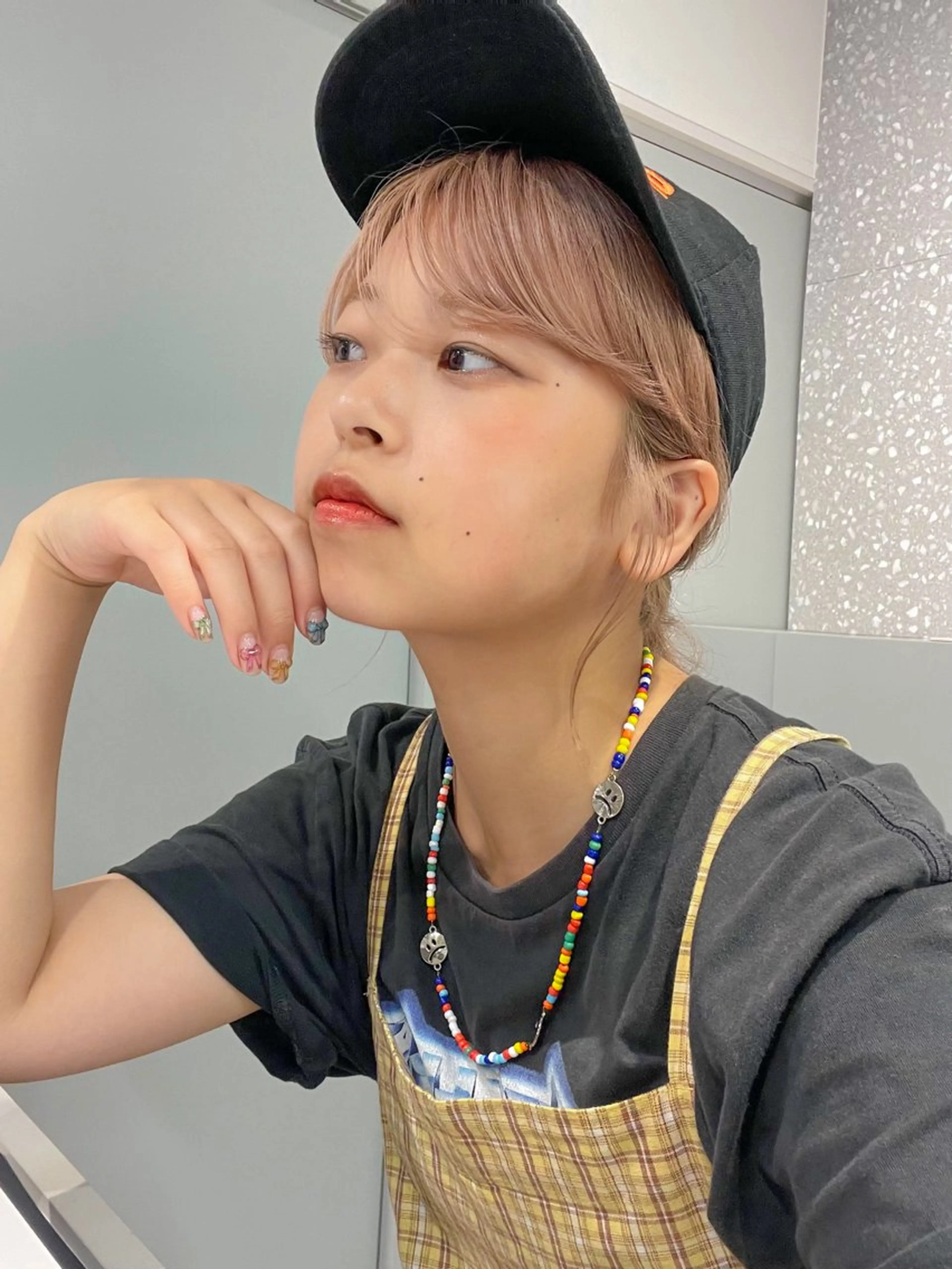 ダブルカラー,透け カラーHINARIのヘアスタイル