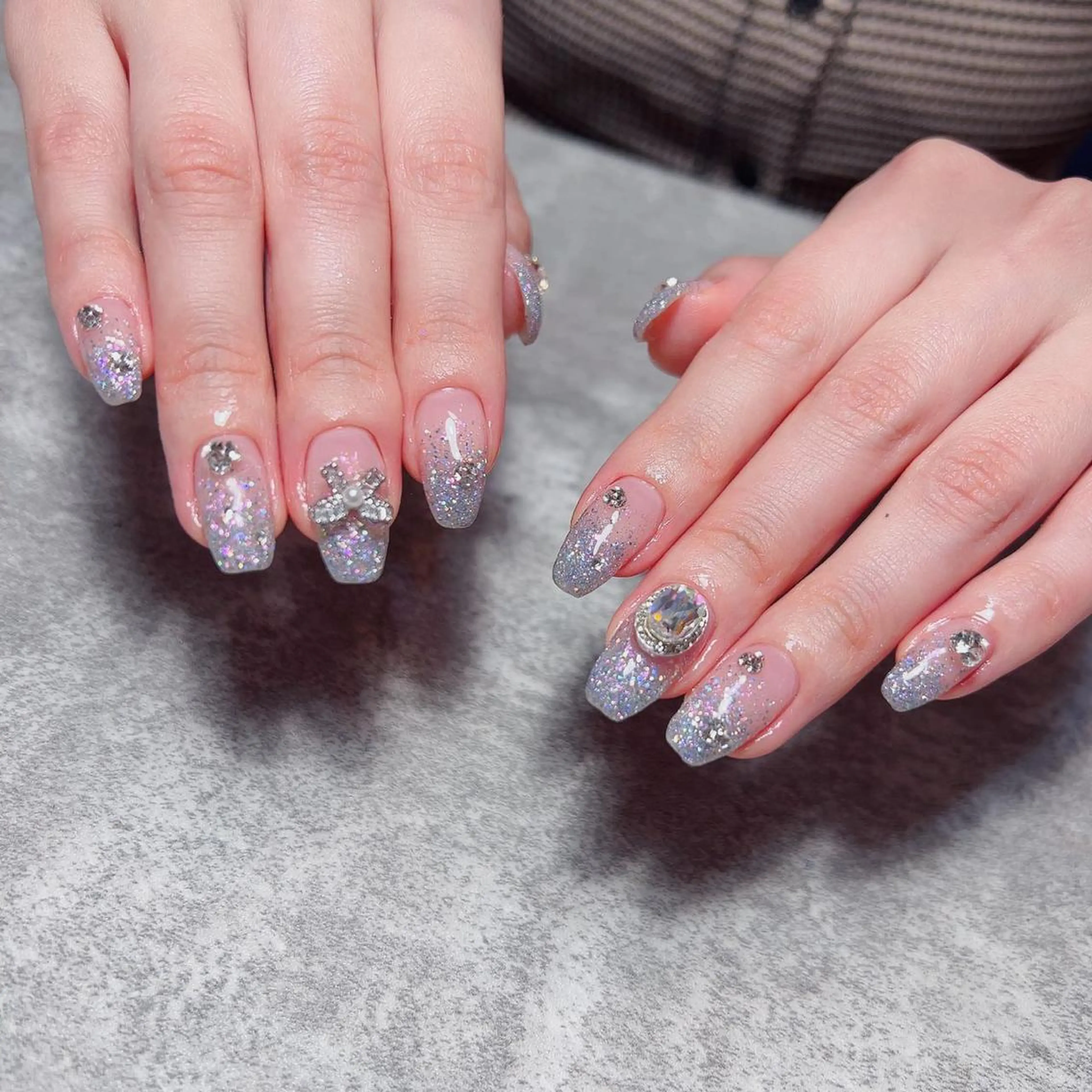 ミディアム めぐみのネイルサロン スタッフ練習のネイルデザイン