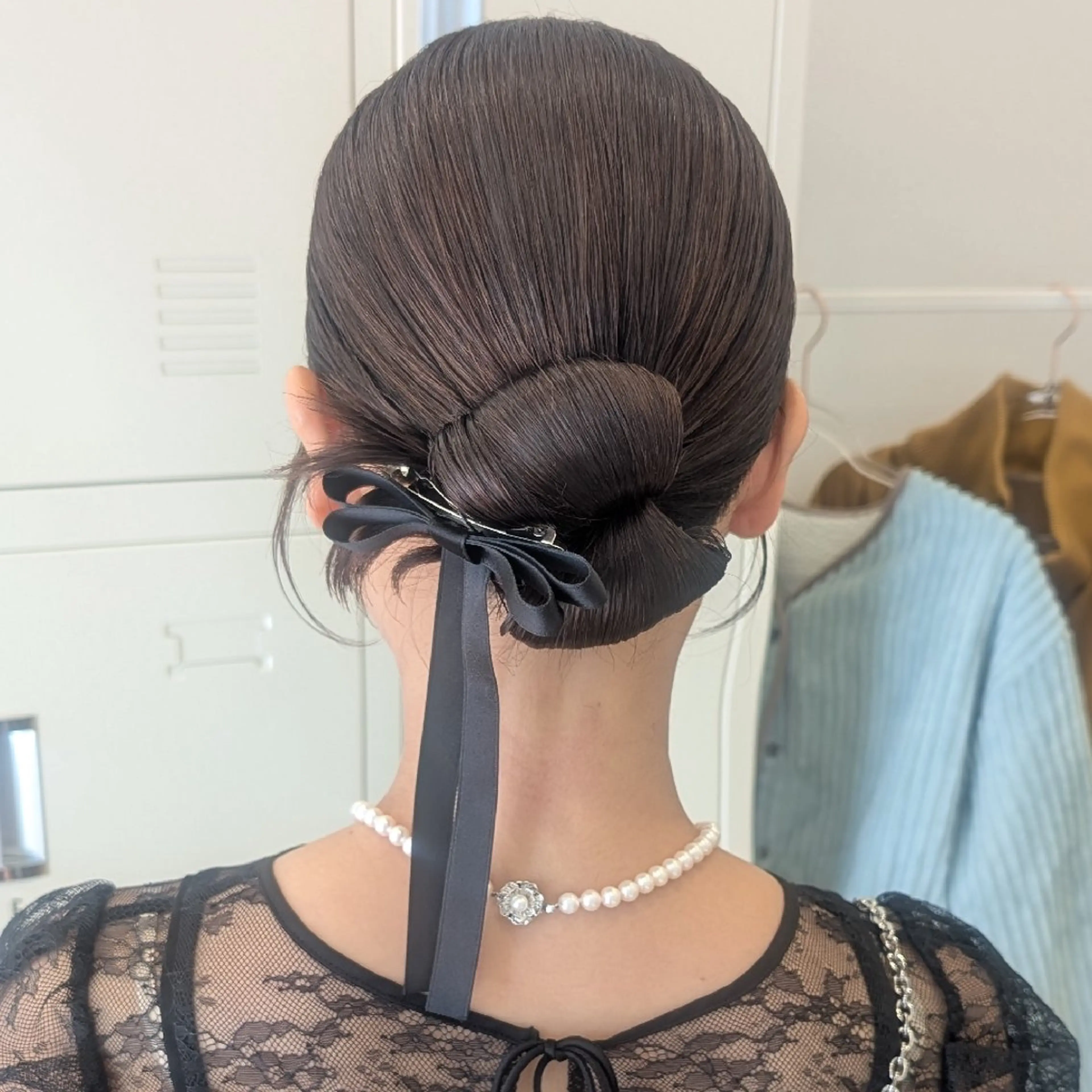 セミロング ヘアアレンジ 彩桜/艶カラー/小顔 に見せるカット✂のヘアスタイル