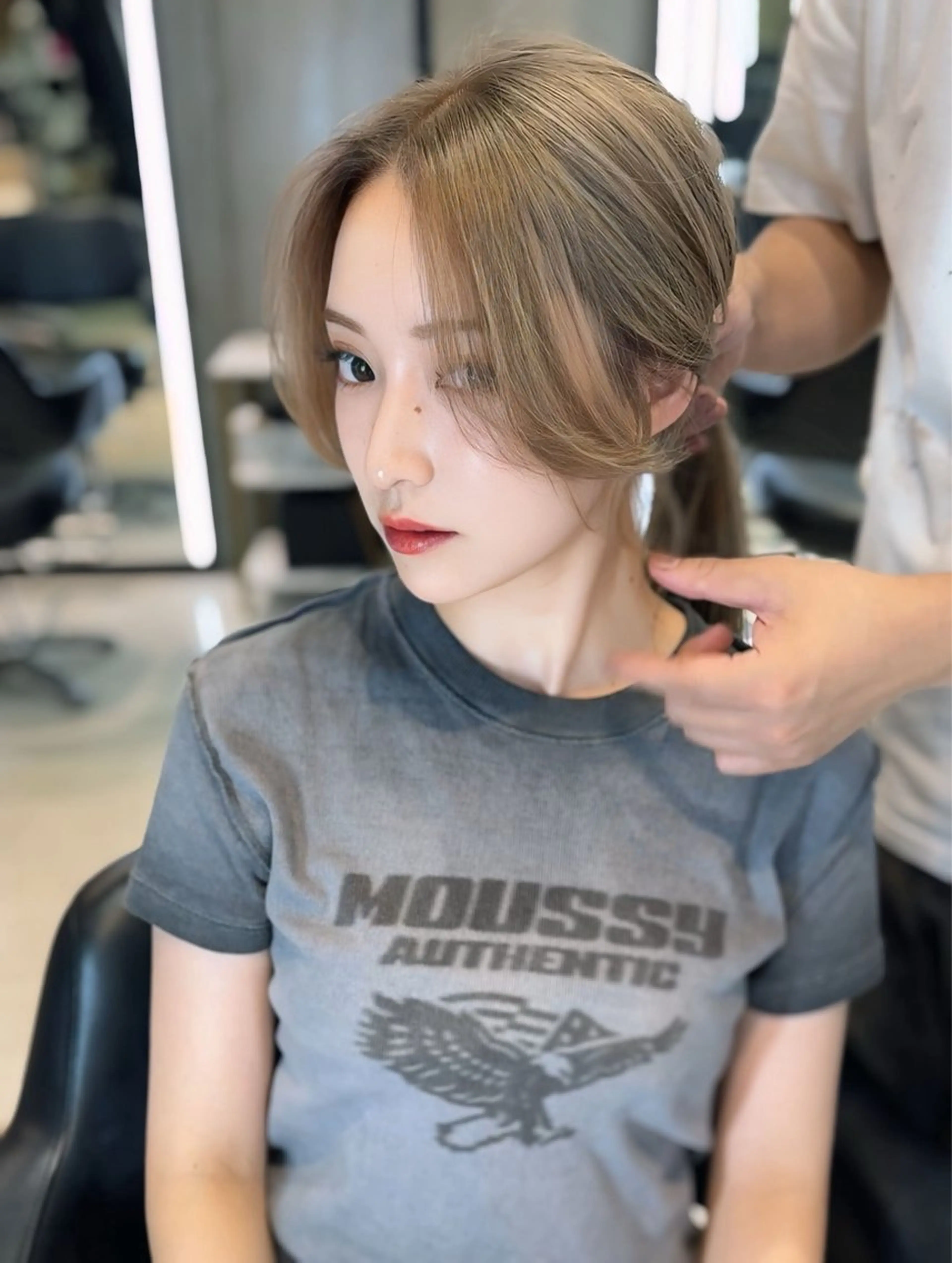 ロング カラー 顔まわりレイヤー レイヤーカット 小顔カット 中韓🇨🇳🇰🇷 🤍TAKAHIROのヘアスタイル