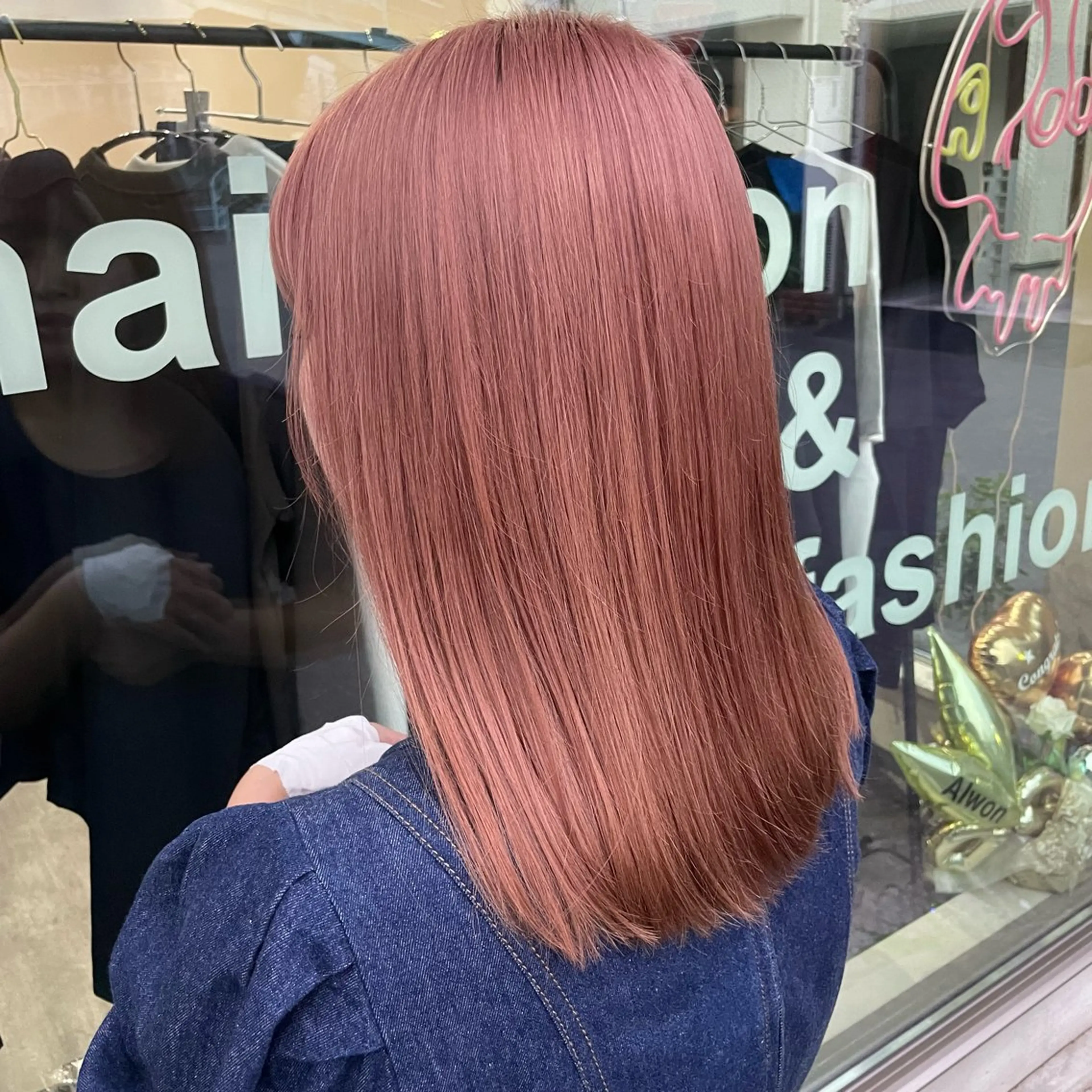 ミディアム カラー ブリーチ 𓍯 Riho𓍯のヘアスタイル