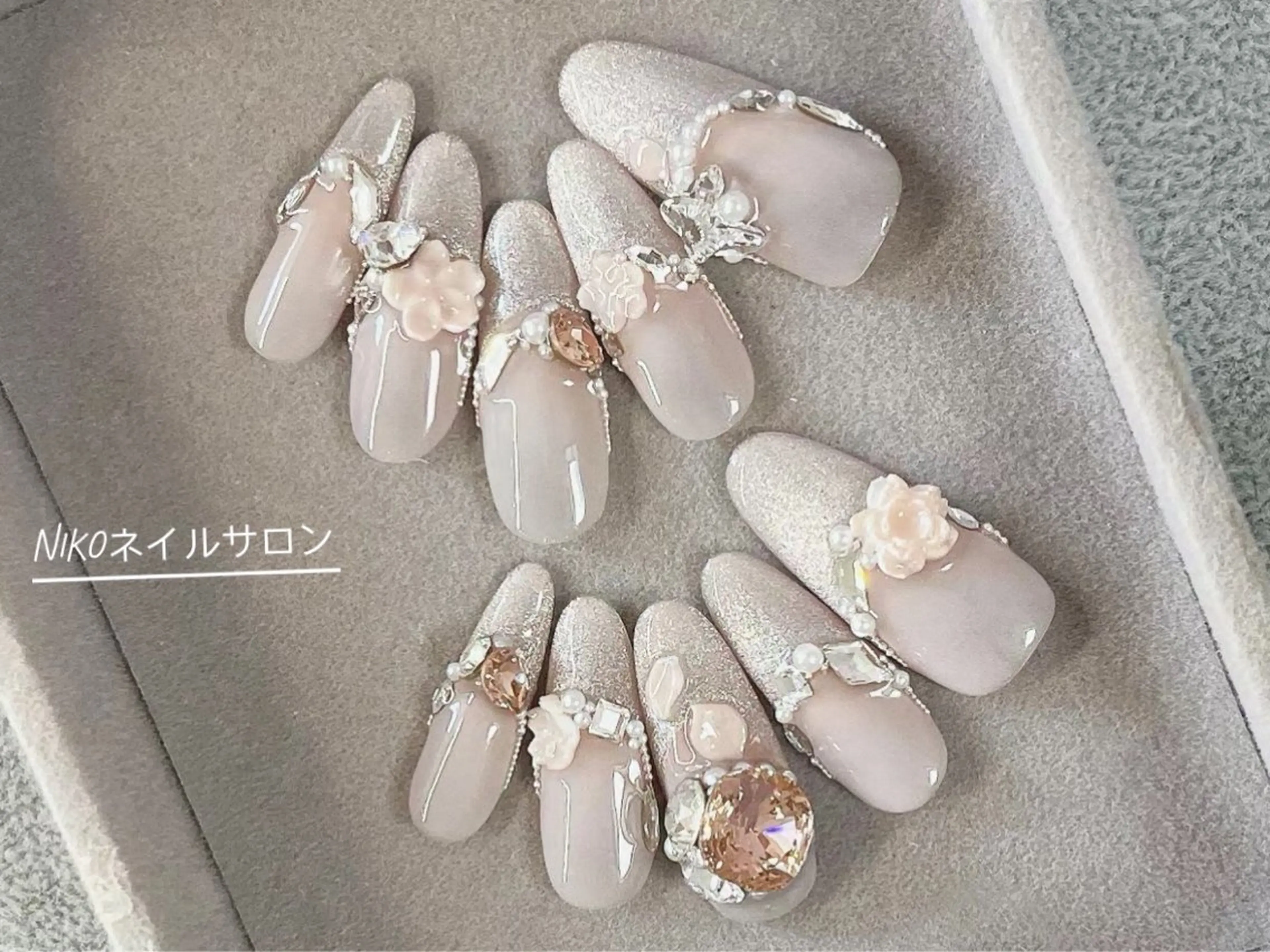 ネイル ジェルネイル ハート 韓国ネイル ニュアンスネイル パラジェル Nikoネイルサロン 高田馬場店のネイルデザイン