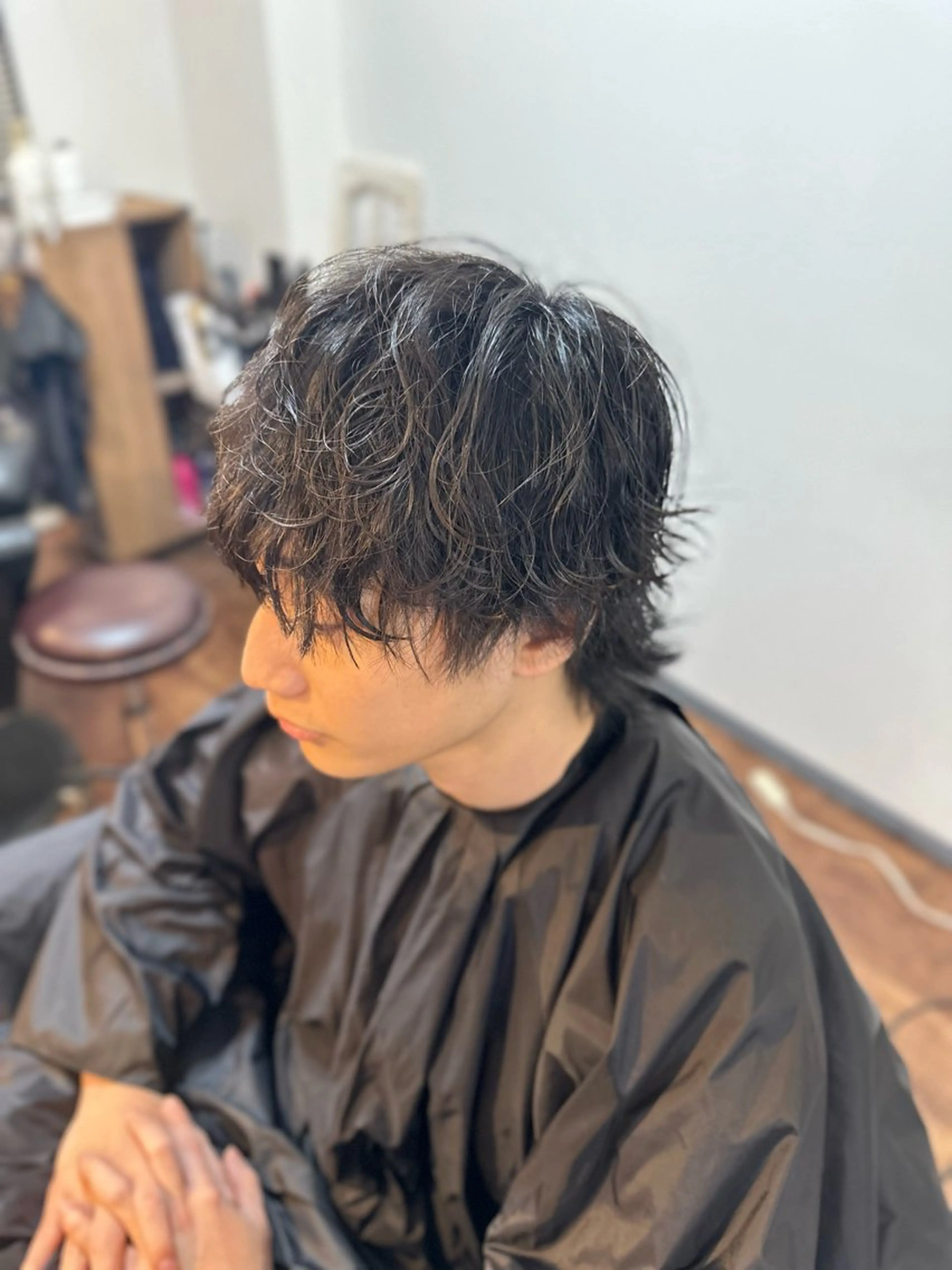 ミディアム パーマ メンズ マッシュウルフ マッシュ メンズウルフカット ウルフカット カット パーマ トリートメント Luzir⭐︎ GEN⭐︎のヘアスタイル