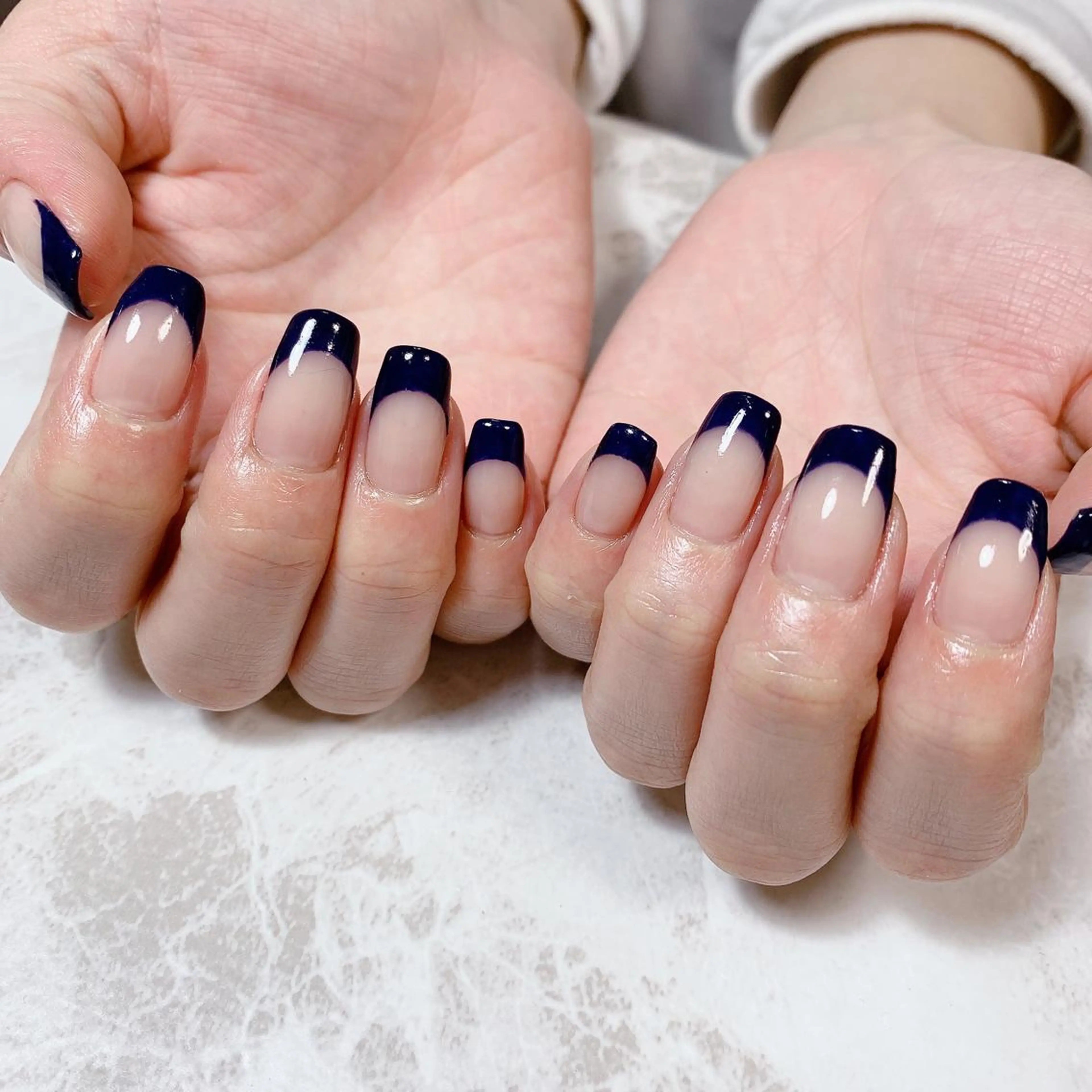 ネイル フレンチネイル ネイビー sereha nailのネイルデザイン