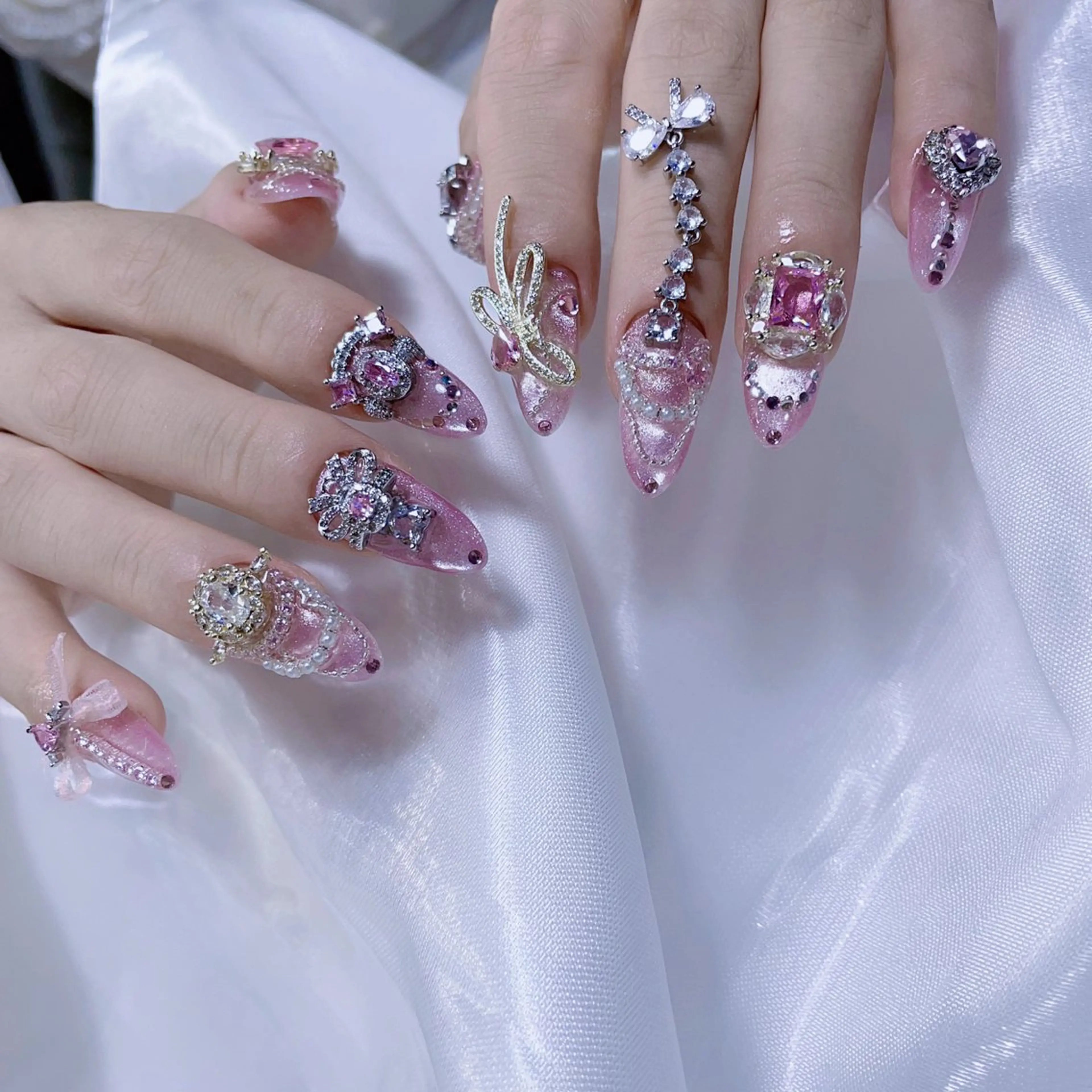 ❤️🔥チップ長さだし+ゴージャス大きいパーツつけ放題💌『初回ソフトジェルオフ無料』🫧の写真