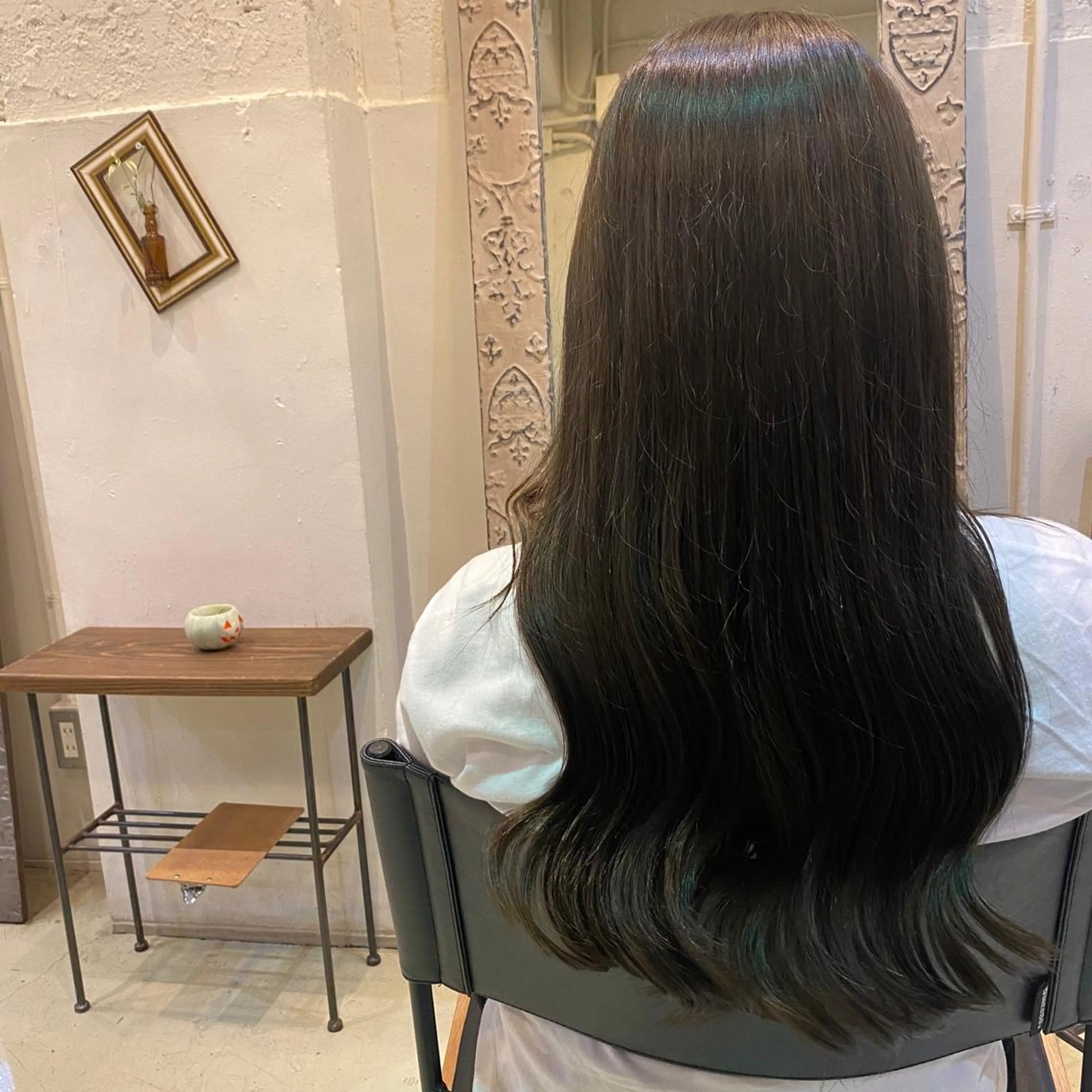 ロング カラー ベージュカラー ハイトーンカラー オリーブベージュ 谷九/天王寺/上本町 ショート/ボブ/北川のヘアスタイル