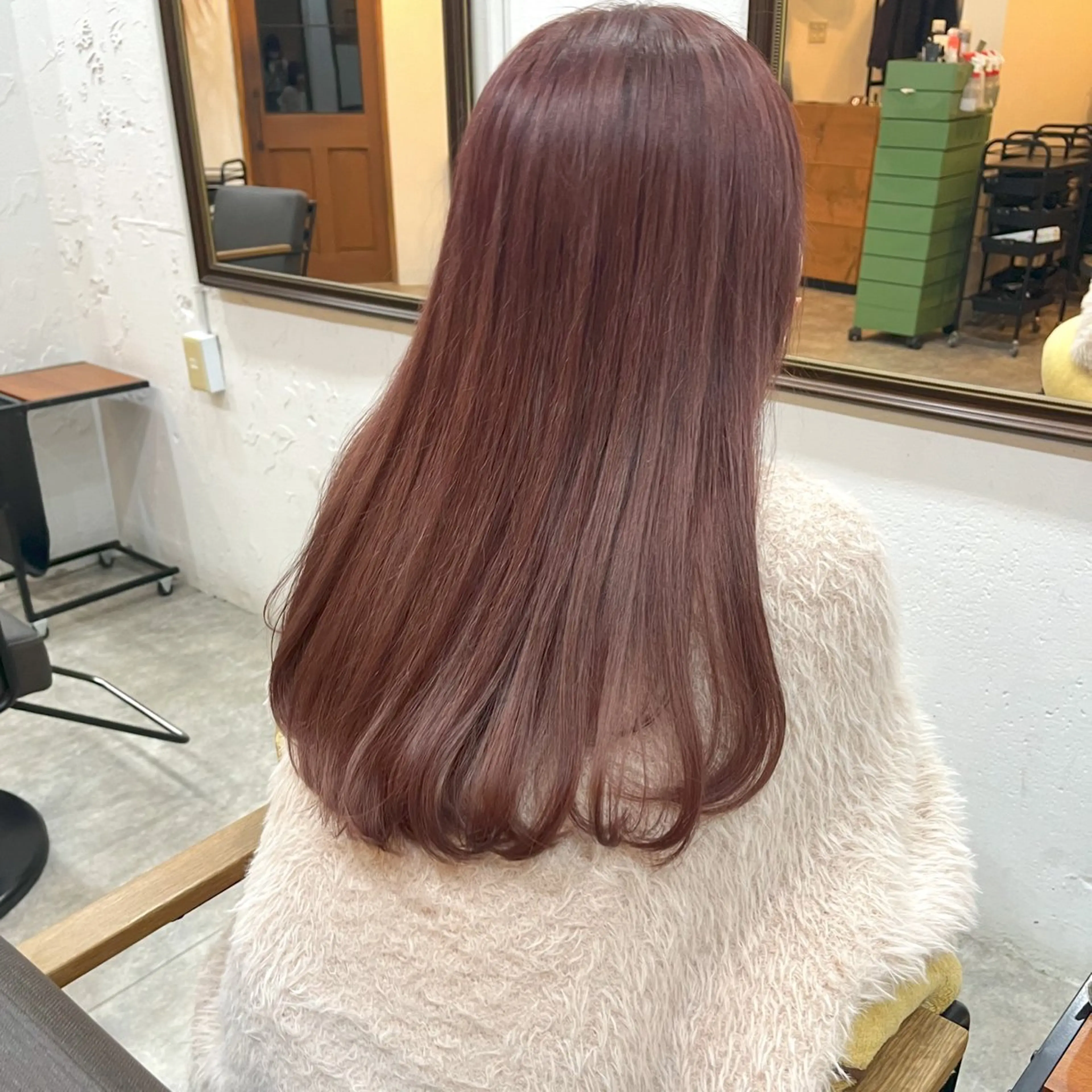 ロング ヘアカラー 透明感カラー♡ 岡部瑠里のヘアスタイル