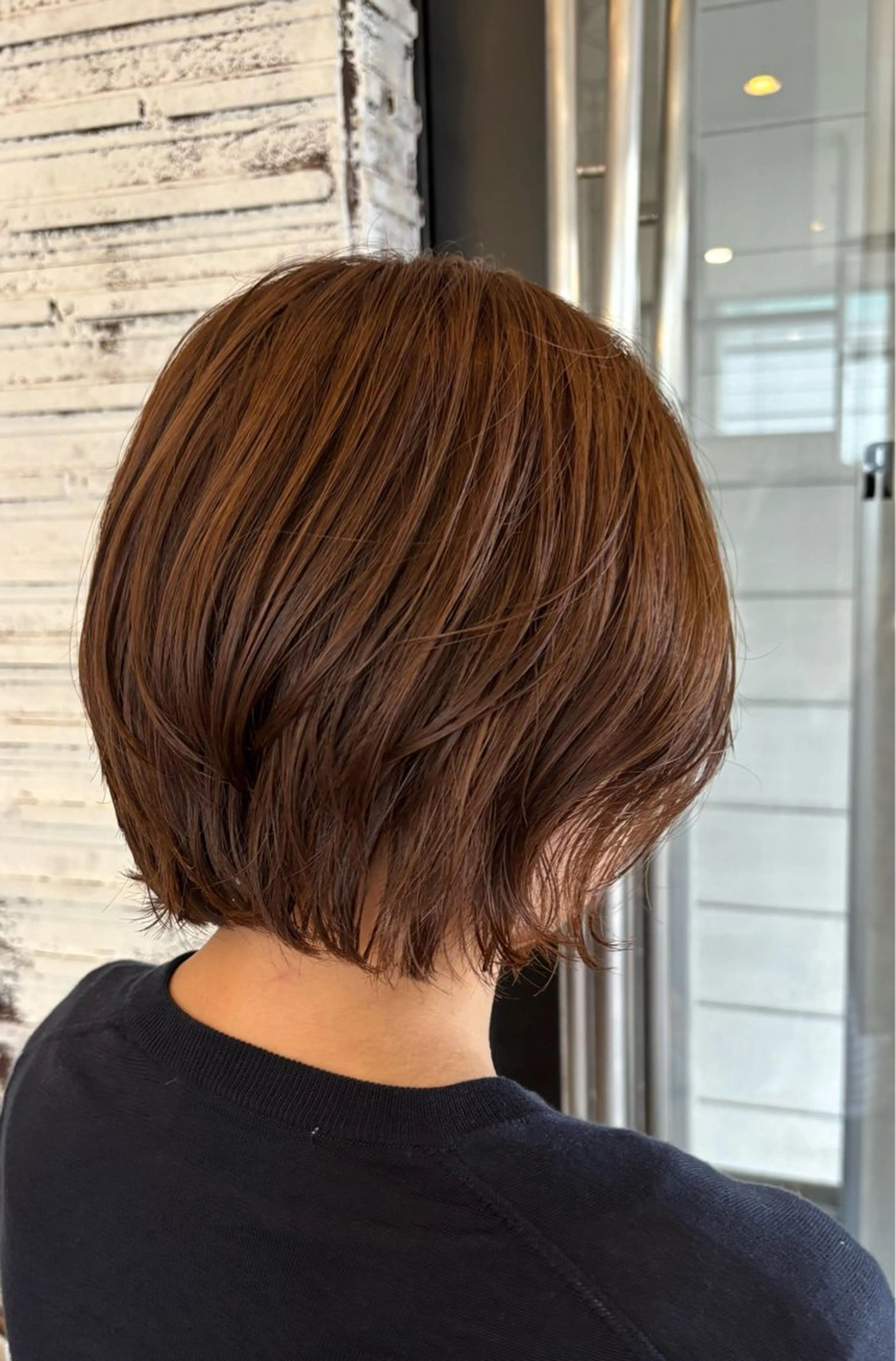 ショート カラー ボブレイヤー アッシュ ベージュカラー ボブ レイヤーカット ヘアカラー トリートメント IKU ミニボブ名古屋のヘアスタイル