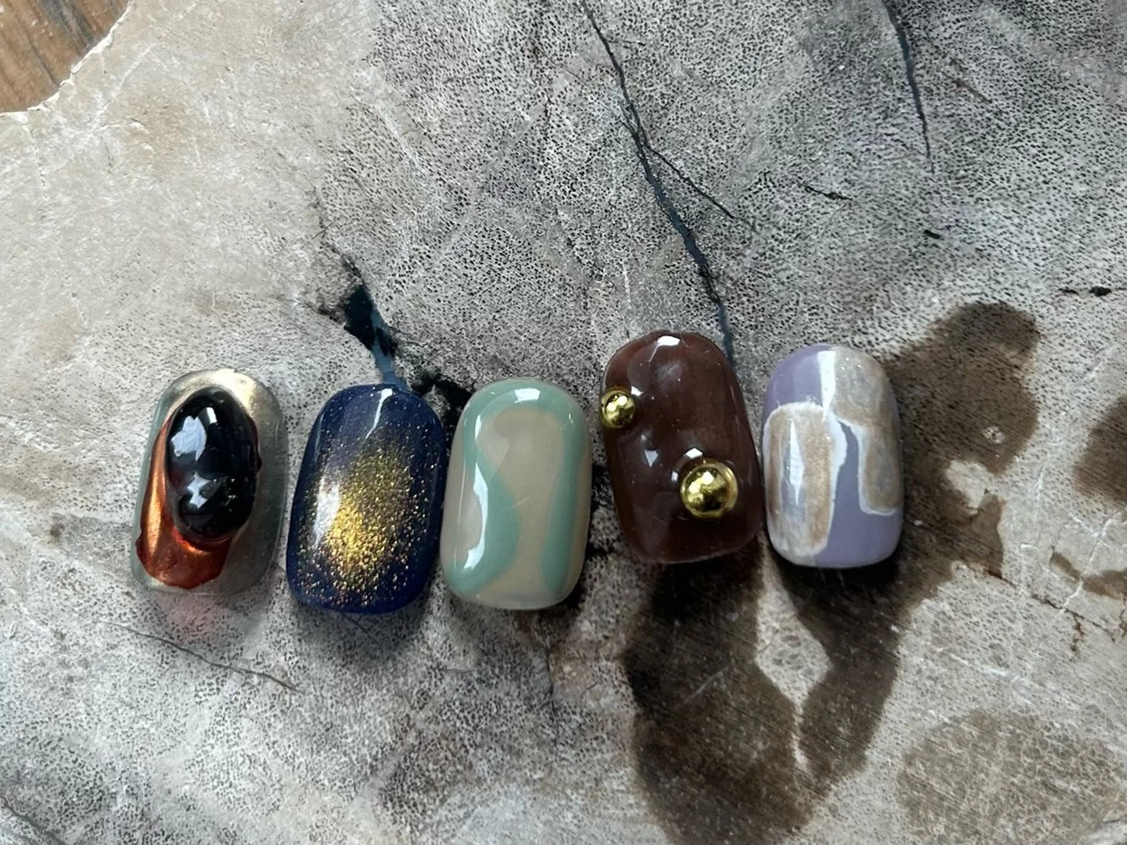 ネイル アートネイル フットネイル マグネットネイル ニュアンスネイル ハンドネイル アトリエ １０３のネイルデザイン