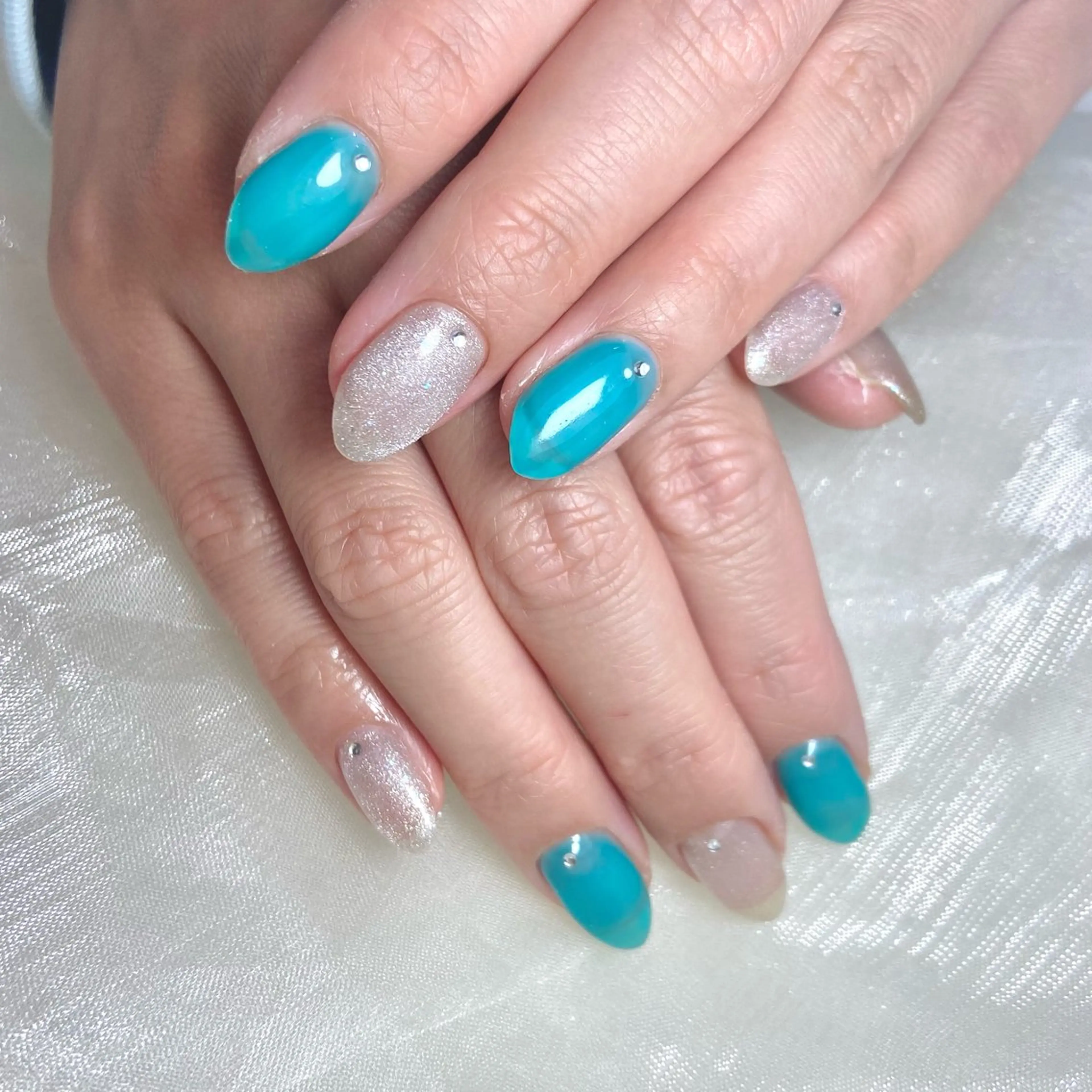 ネイル WHITE NAIL 佐賀店のネイルデザイン