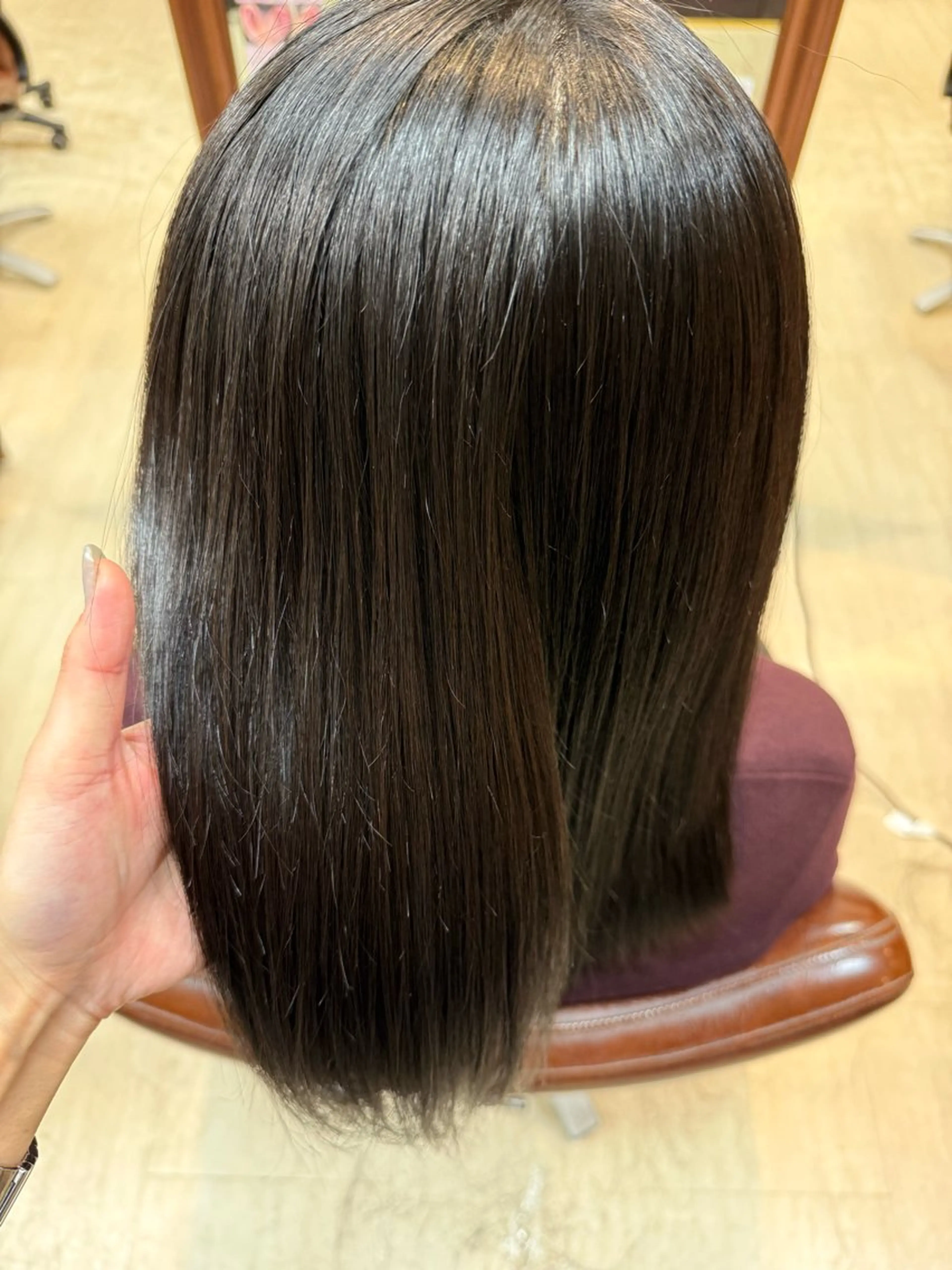 セミロング カット 縮毛矯正 早﨑 映天のヘアスタイル