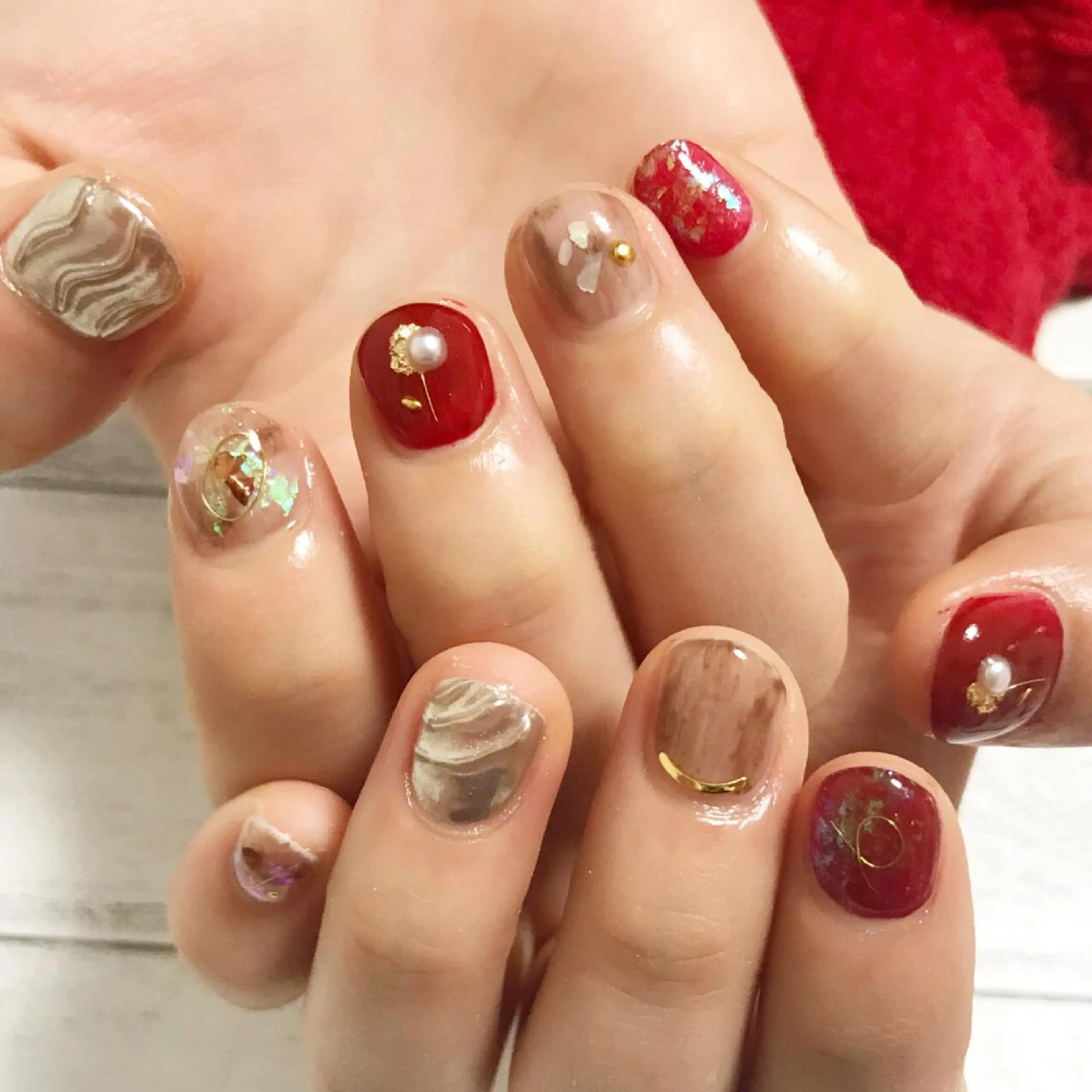 ショート ネイル 成人式 ハンドネイル Lilibeauty salonのネイルデザイン