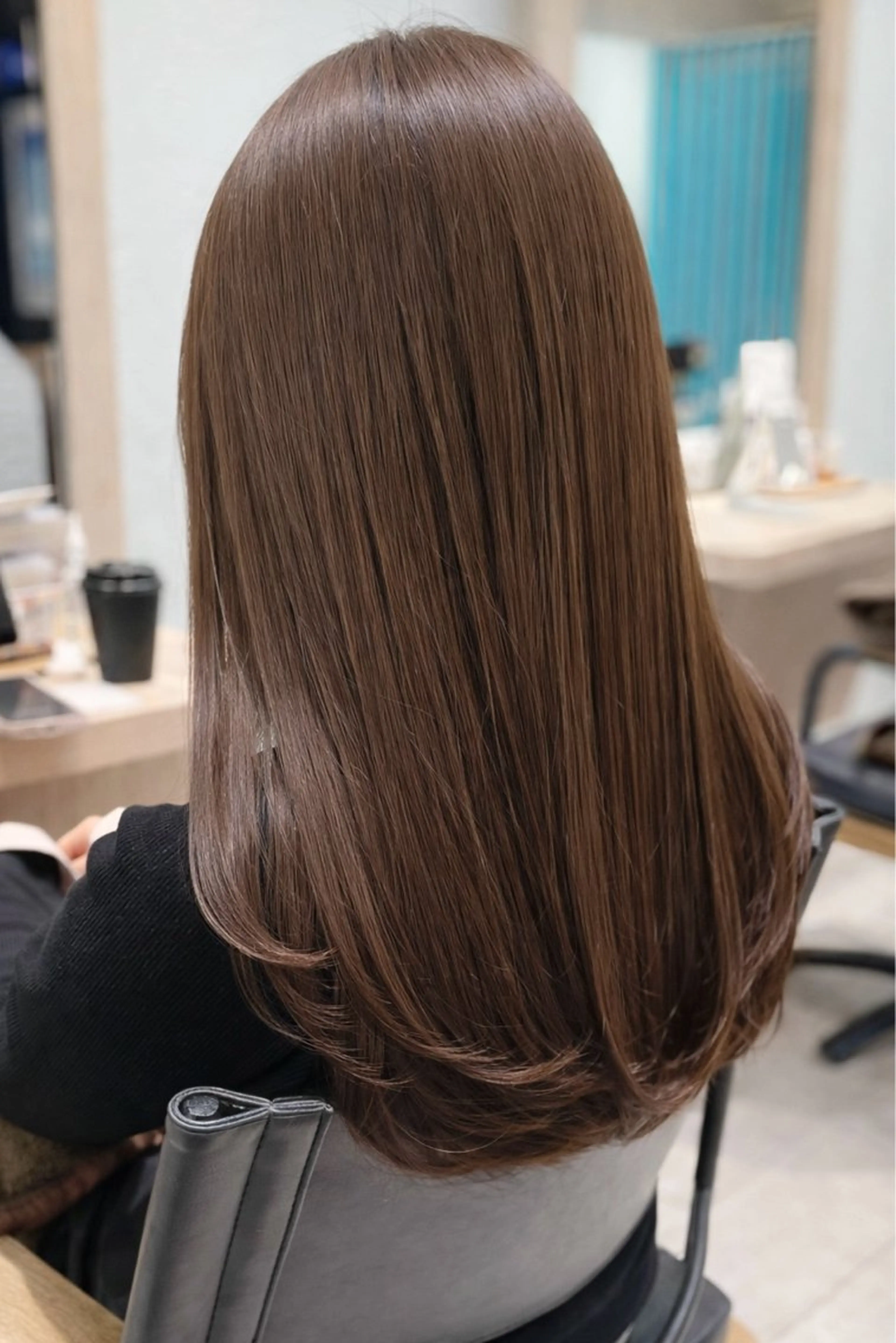 ロング カラー 透明感カラー レイヤーカット ヘアカラー トリートメント 佐藤 魁人のヘアスタイル