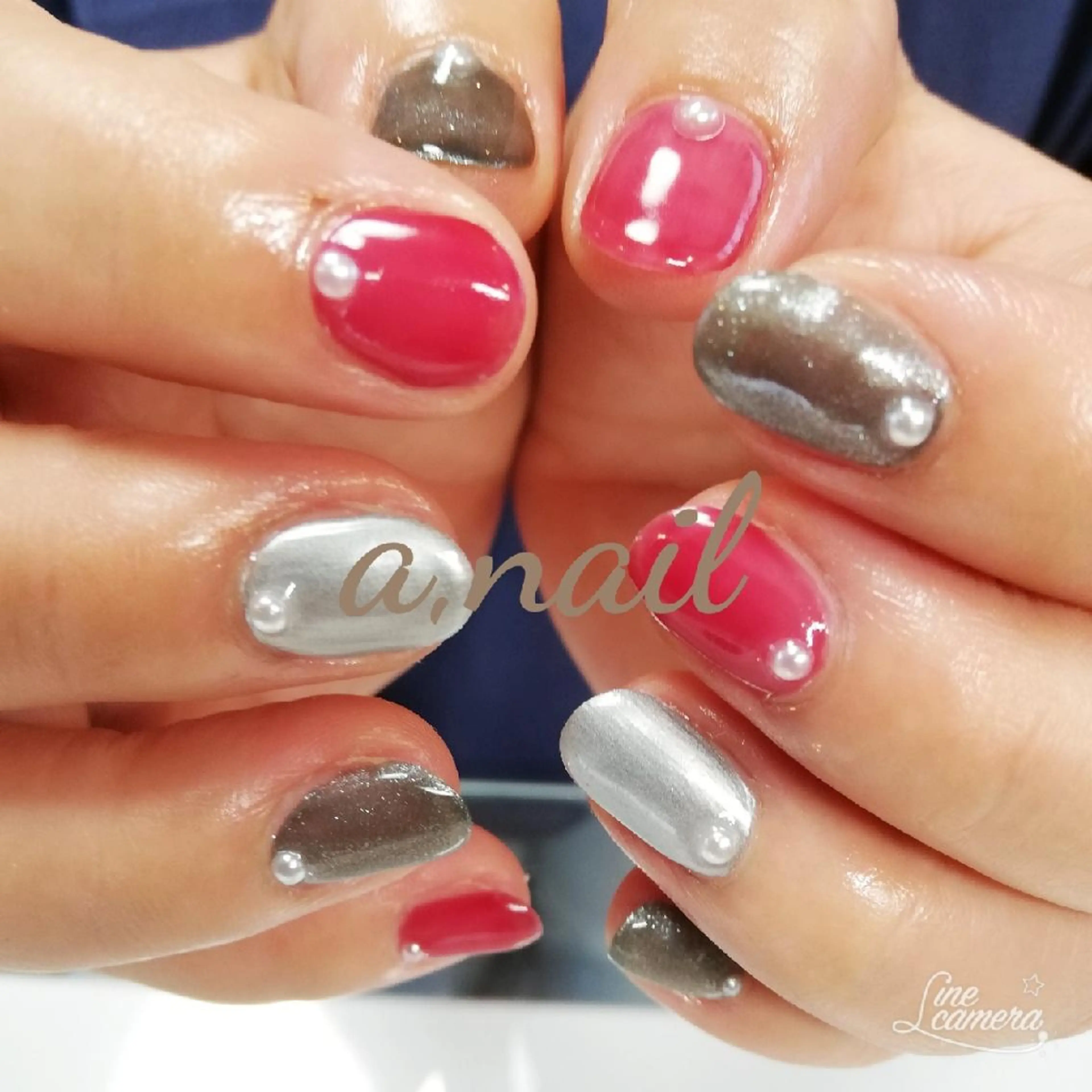 ネイル 赤色 シルバー ハンドネイル ネイルサロン エーネイルのネイルデザイン