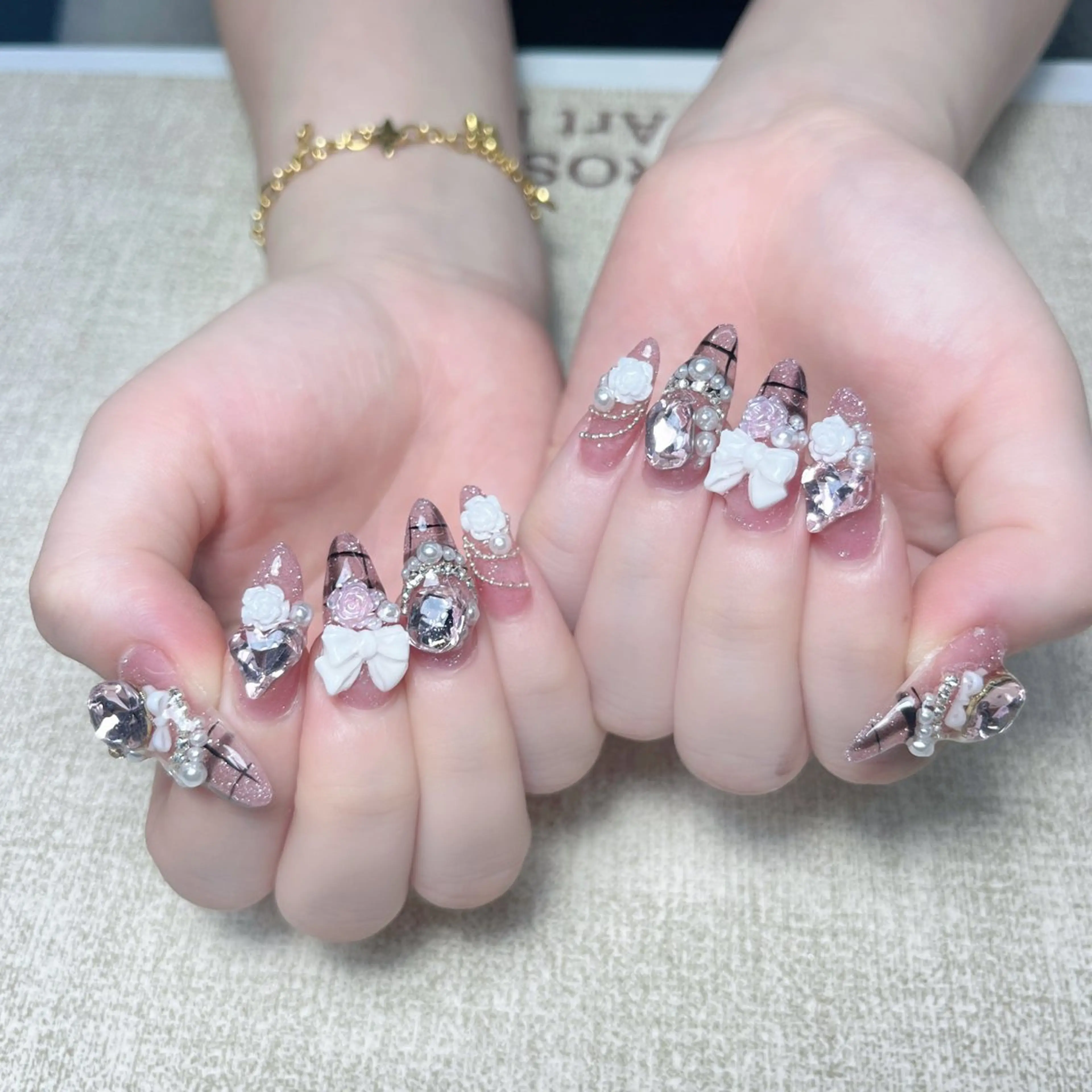 ネイル ハンドネイル ハンドケア Panda chan Novaのネイルデザイン